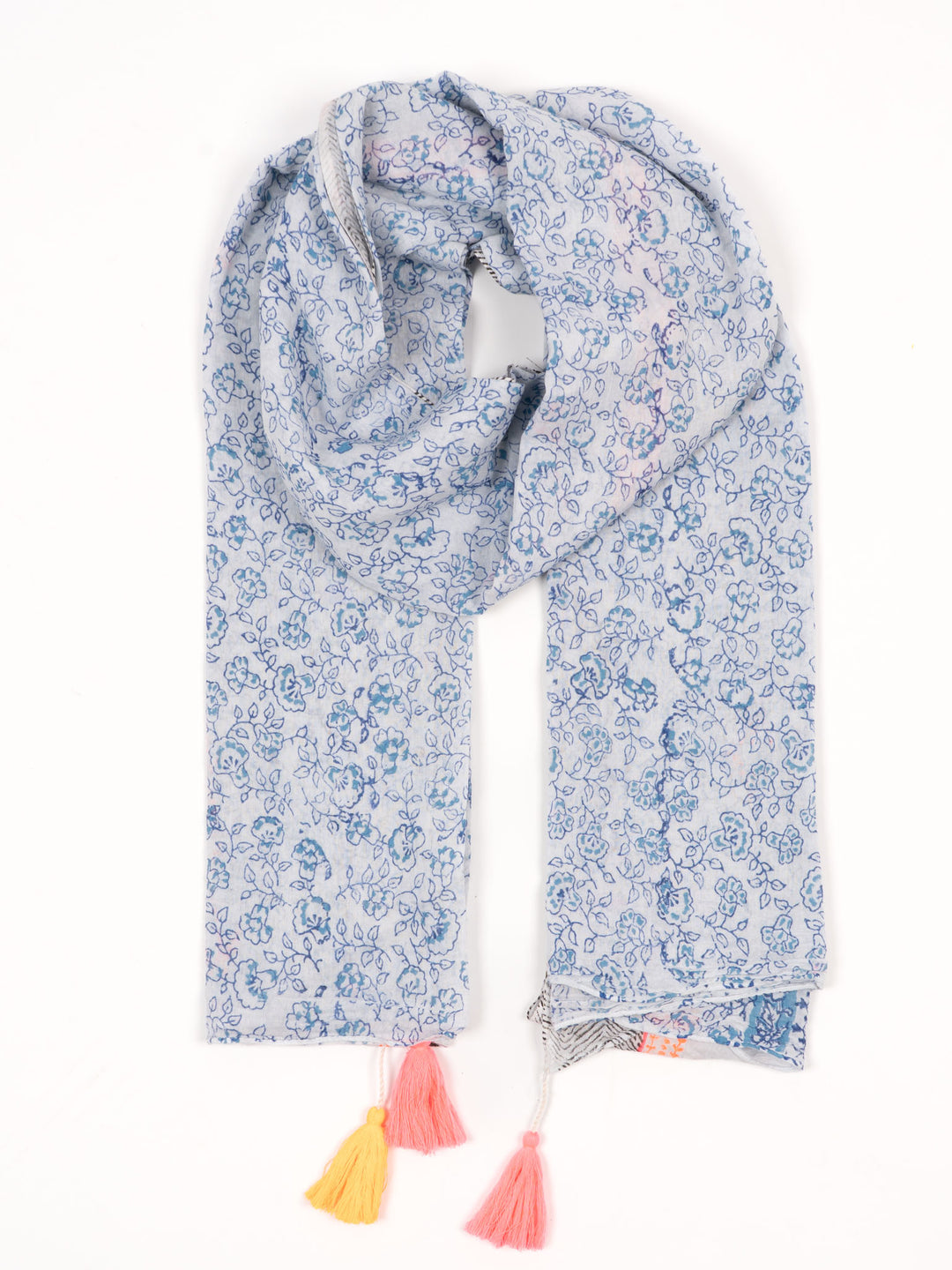 talia-lightweight-cotton-tassel-scarf-blue-floral-print-laying-flat