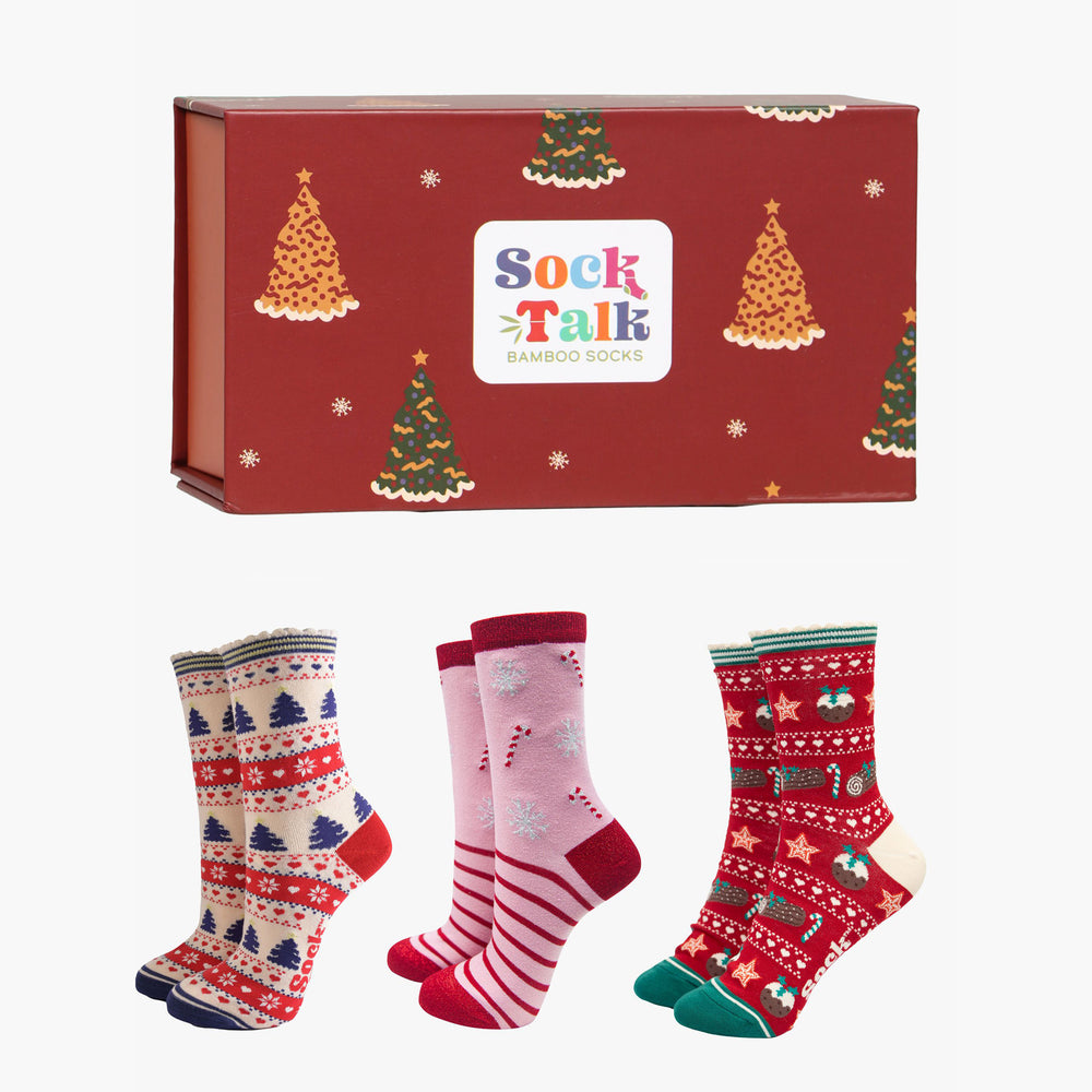 womens-socks-gift-box-cream-christmas