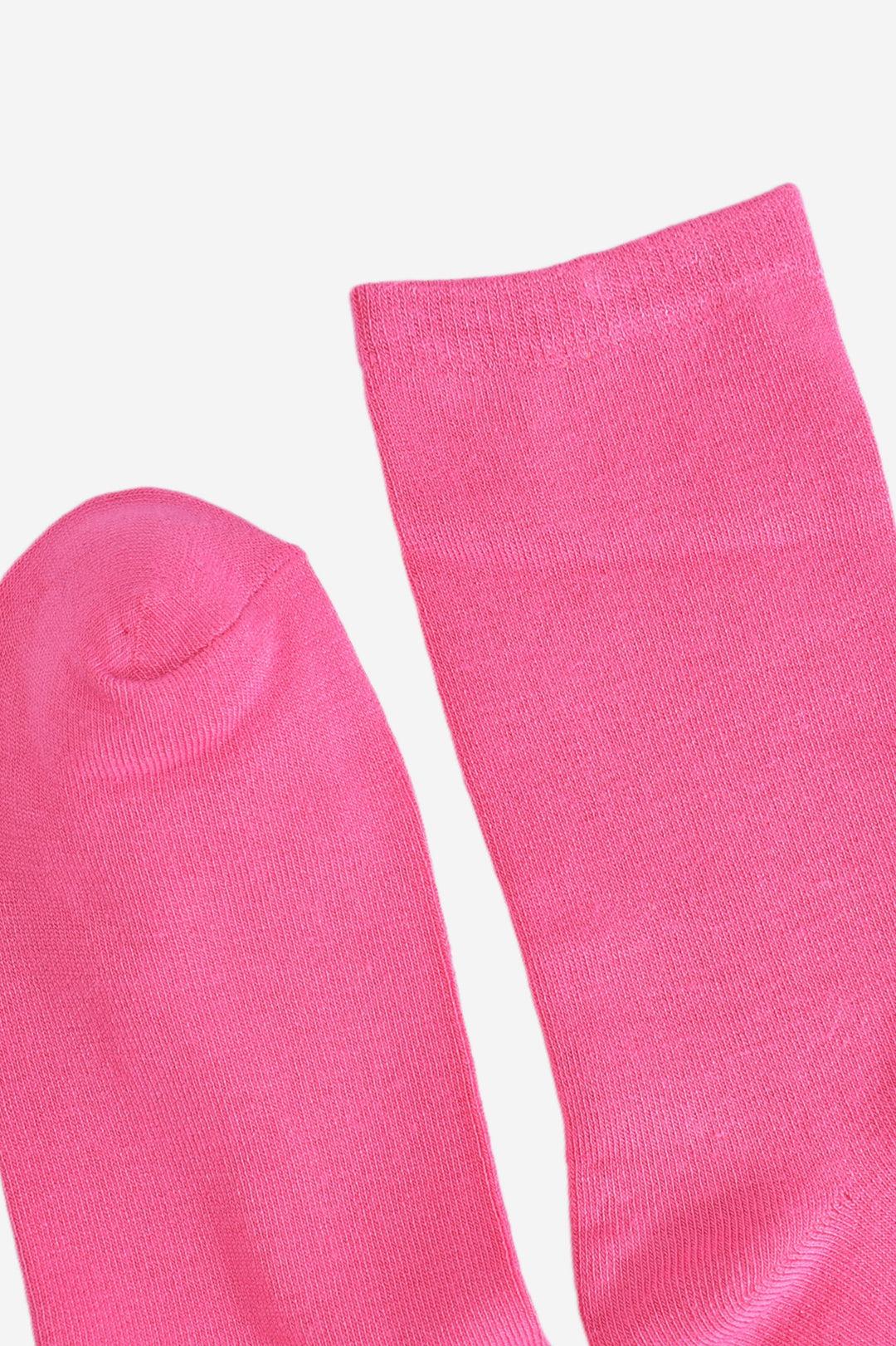 close up of the cuff and toe, both are plain hot pink the same as the base of the socks. the cuff is straight cut.