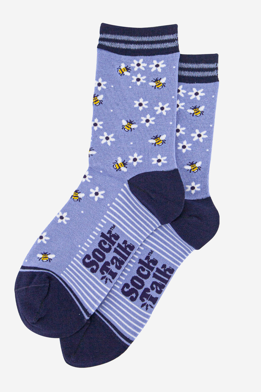 womens-bamboo-socks-sky-blue-navy-blue-bee-and-flowers-laying-flat