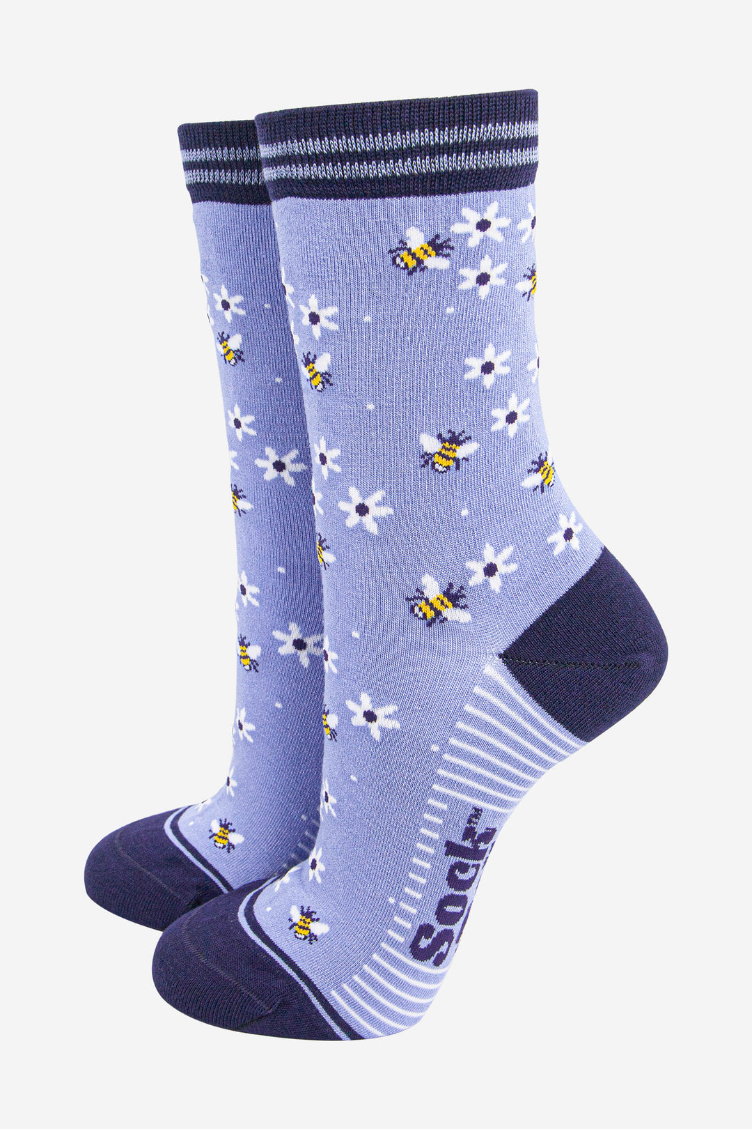 womens-bamboo-socks-sky-blue-navy-blue-bee-and-flowers-bumblebees