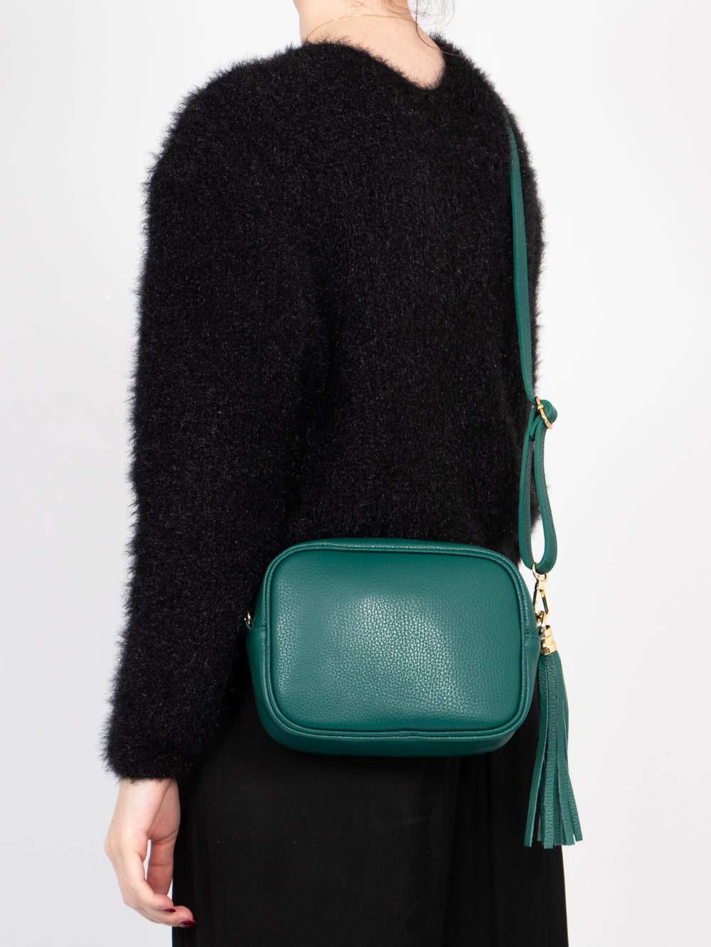 beau-italian-leather-crossbody-bag-emerald-green-pebbled-worn-by-model
