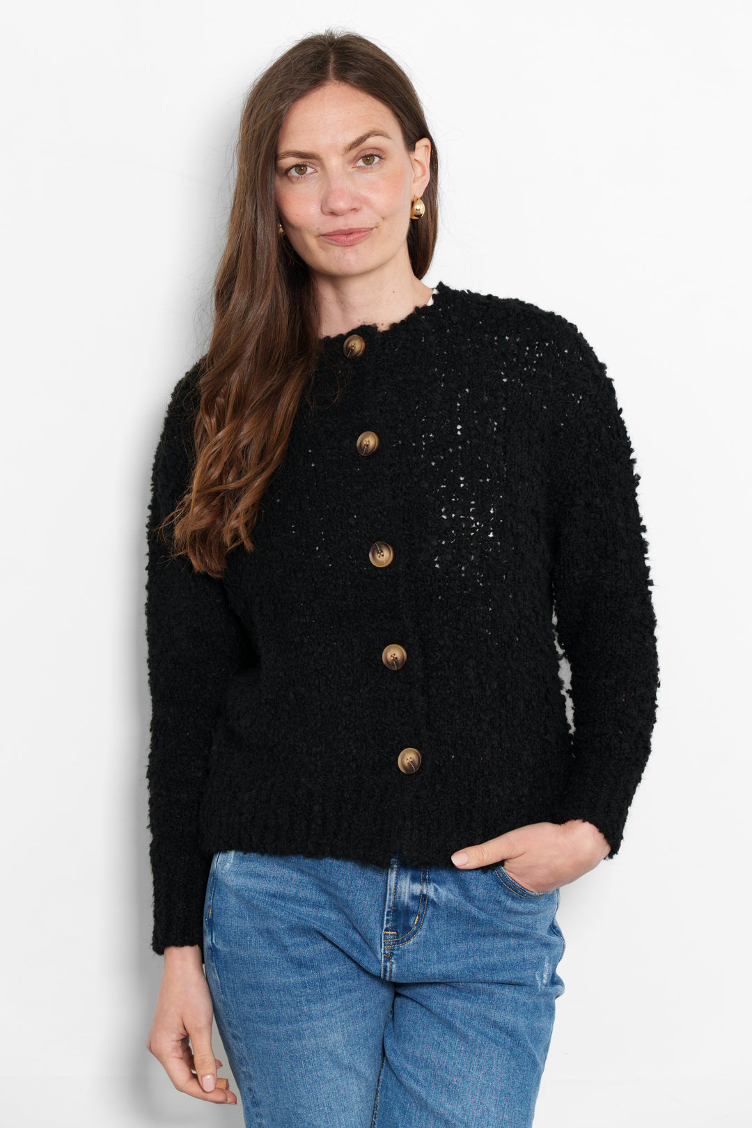 collins-wool-blend-cardigan-black-boucle-model-front-view-buttons