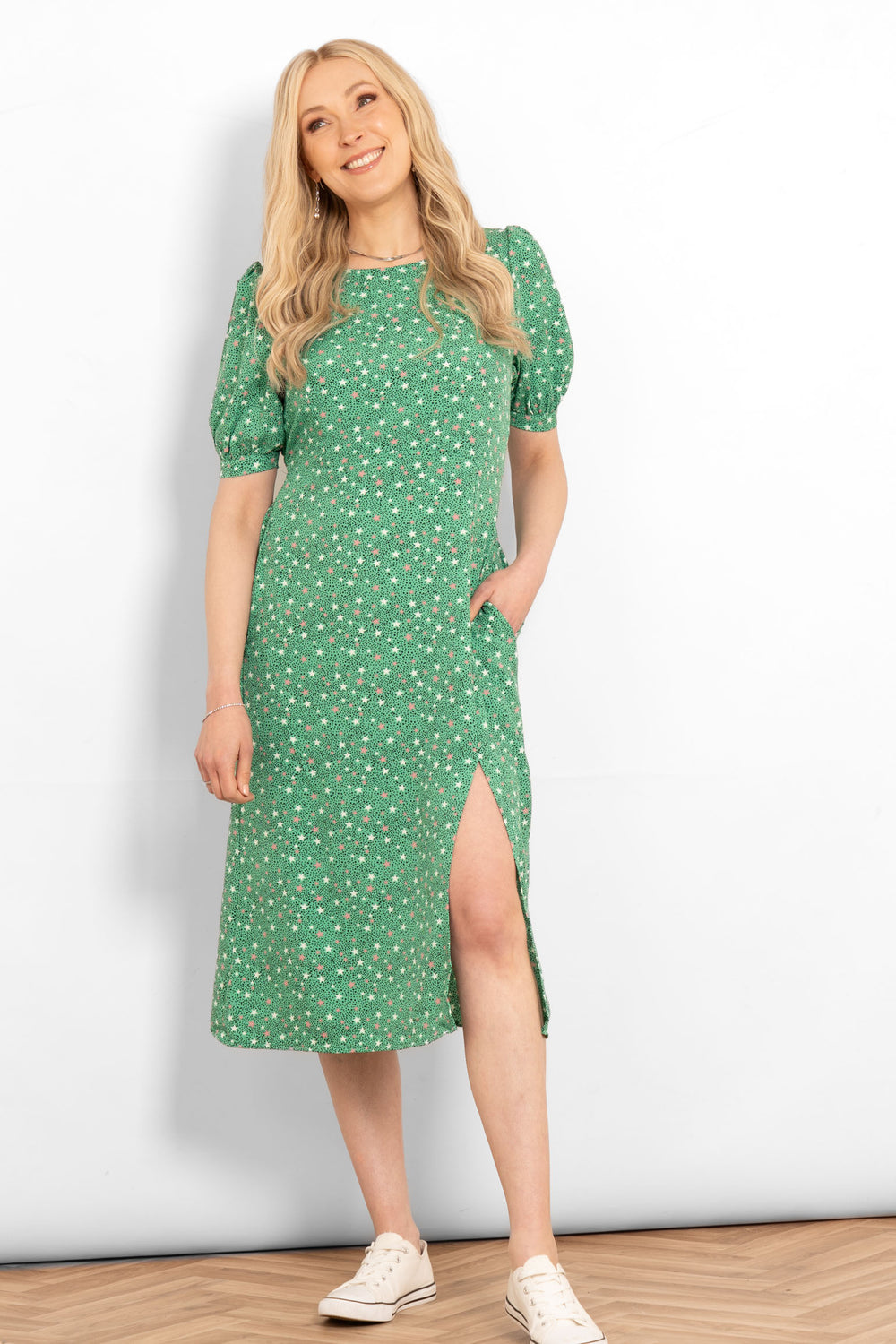 midi-puff-sleeve-tea-dress-green-stars-dots-side-pockets