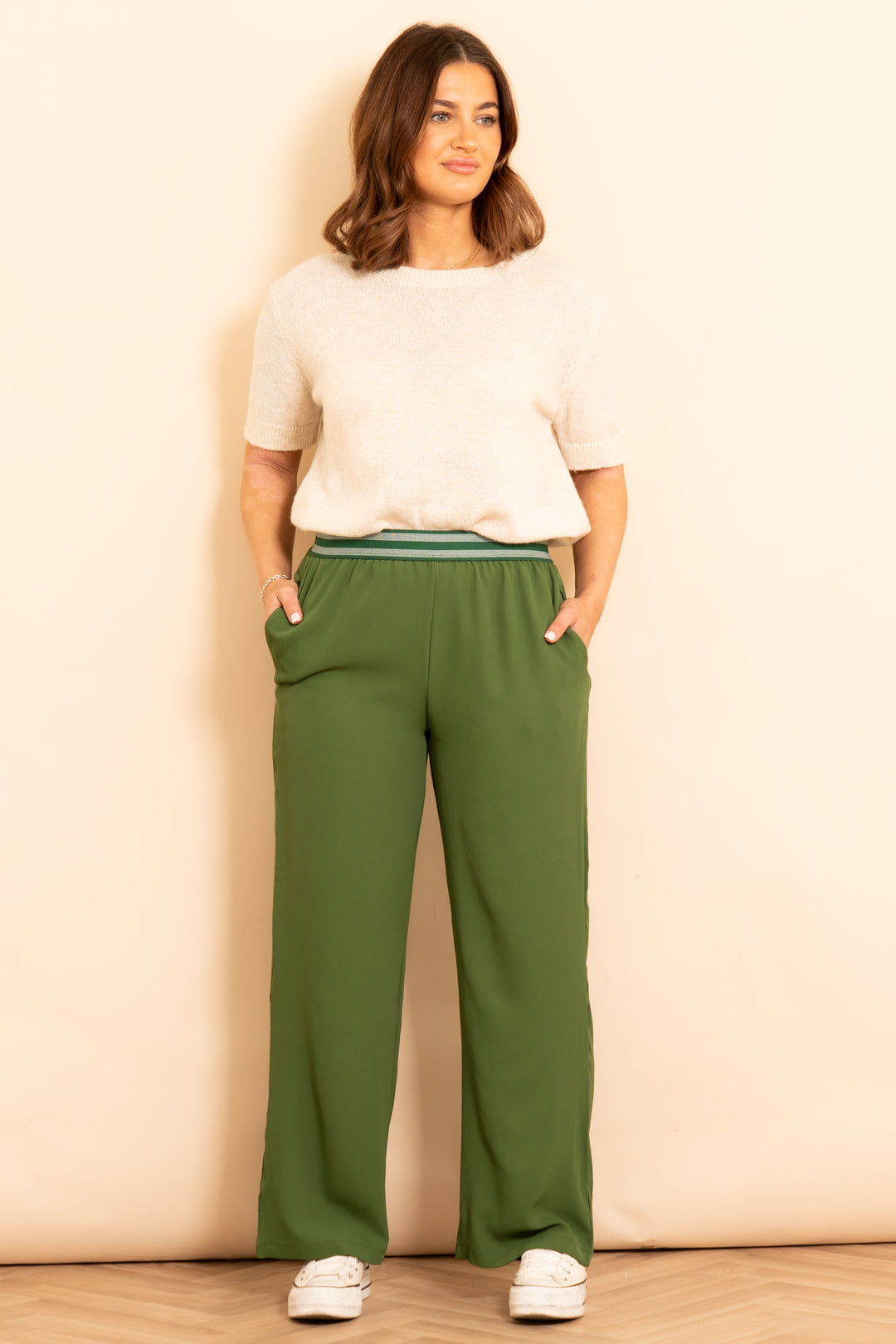 amber-wide-leg-trousers-khaki-striped-waistband-model-front