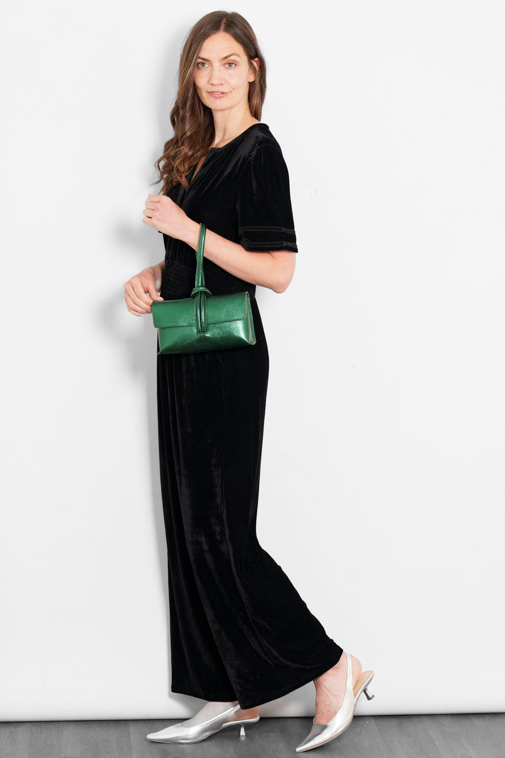 lydia-v-neck-jumpsuit-black-velvet-styled-party-wear-clutch-bag
