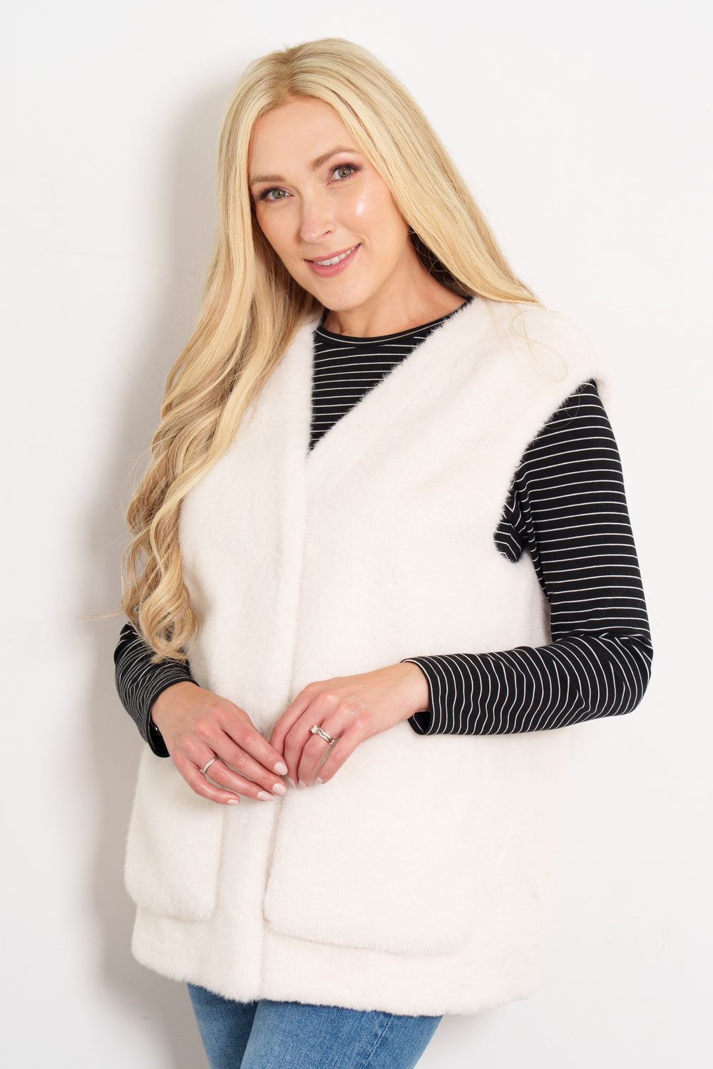 saskia-v-neck-gilet-cream-faux-fur-sleeveless-waistcoat