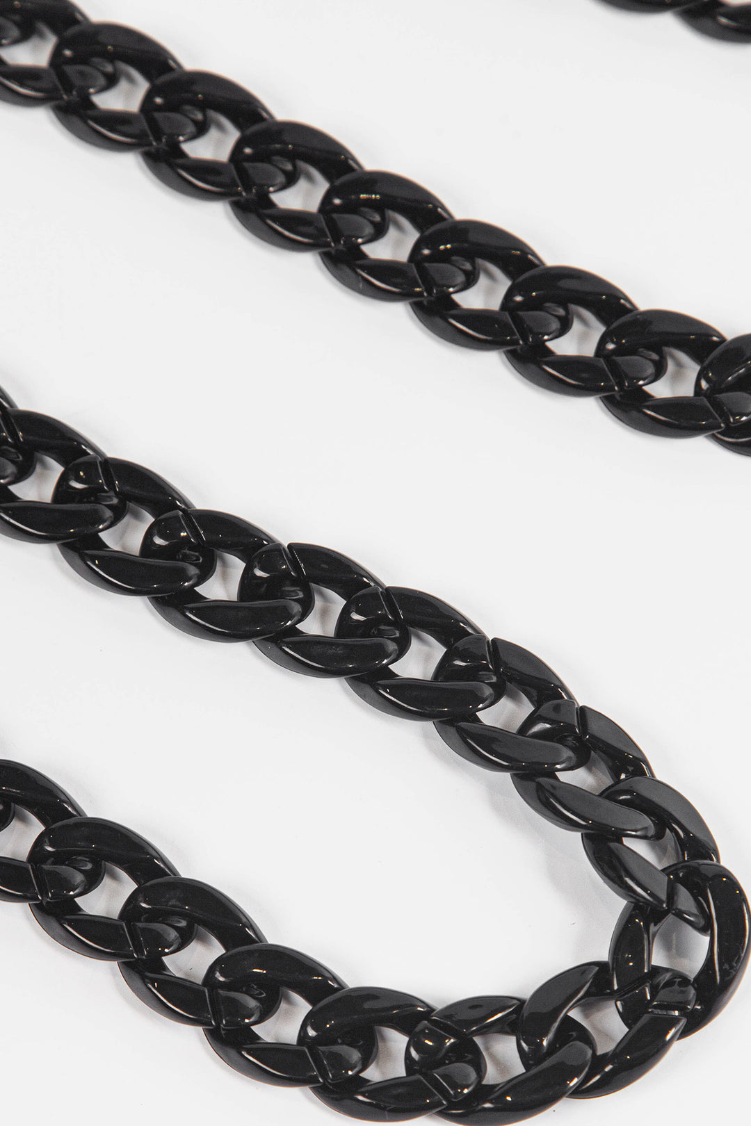 Black Curb Style Link Acrylic Bag Strap