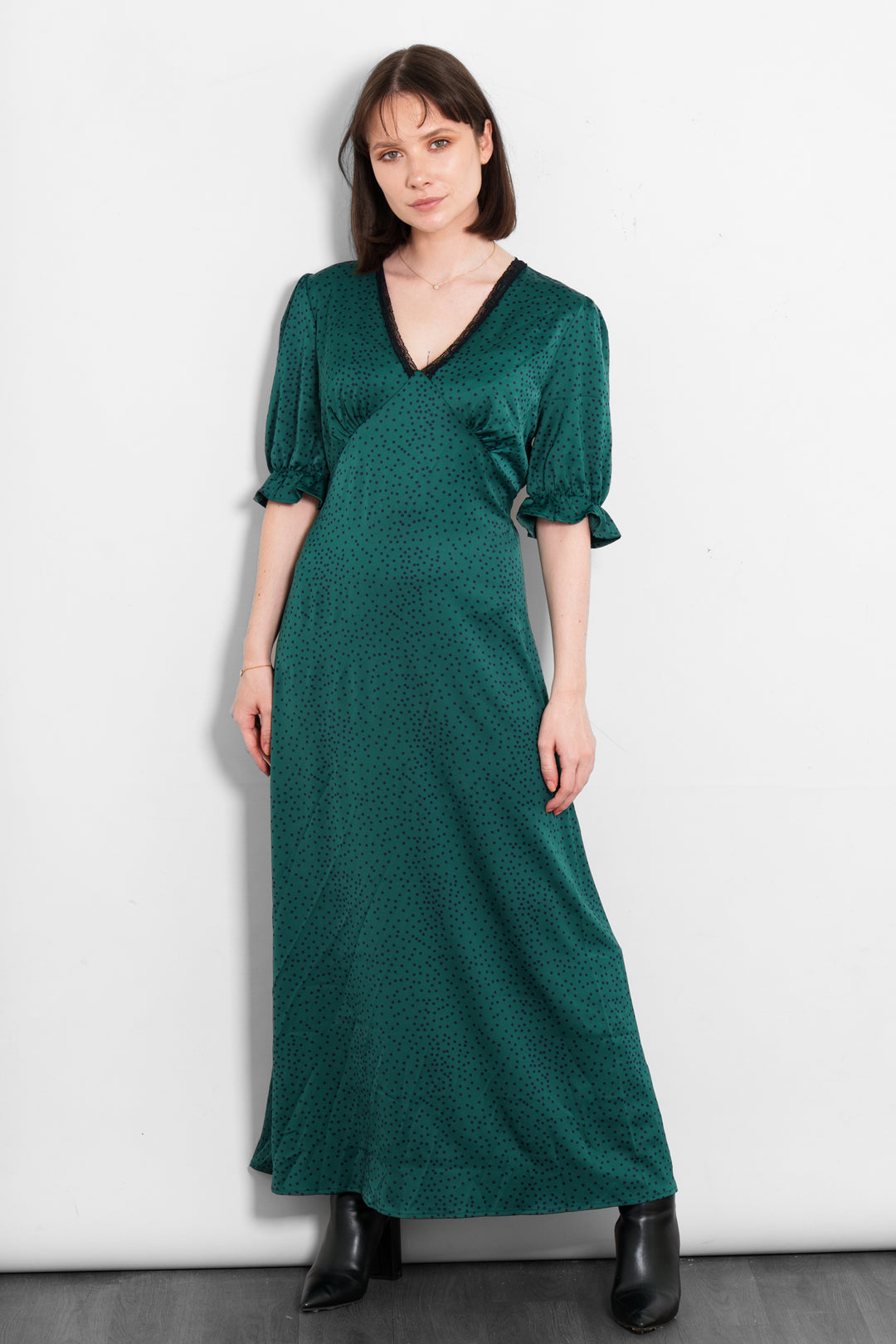 elise-v-neck-tea-dress-green-teal-polka-dot-model-front-view