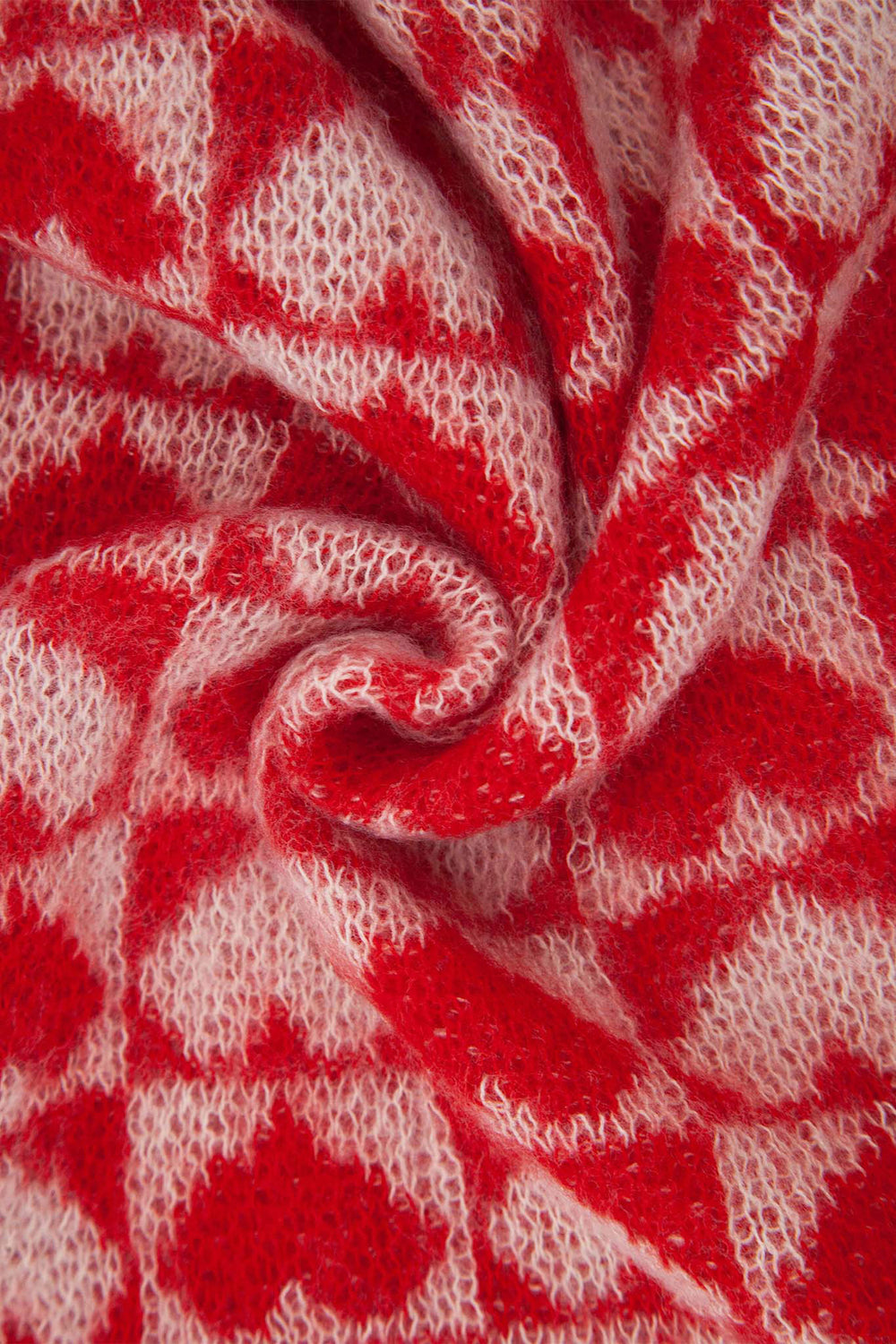 alessia-red-white-hearts-heavyweight-scarf-close-up-material