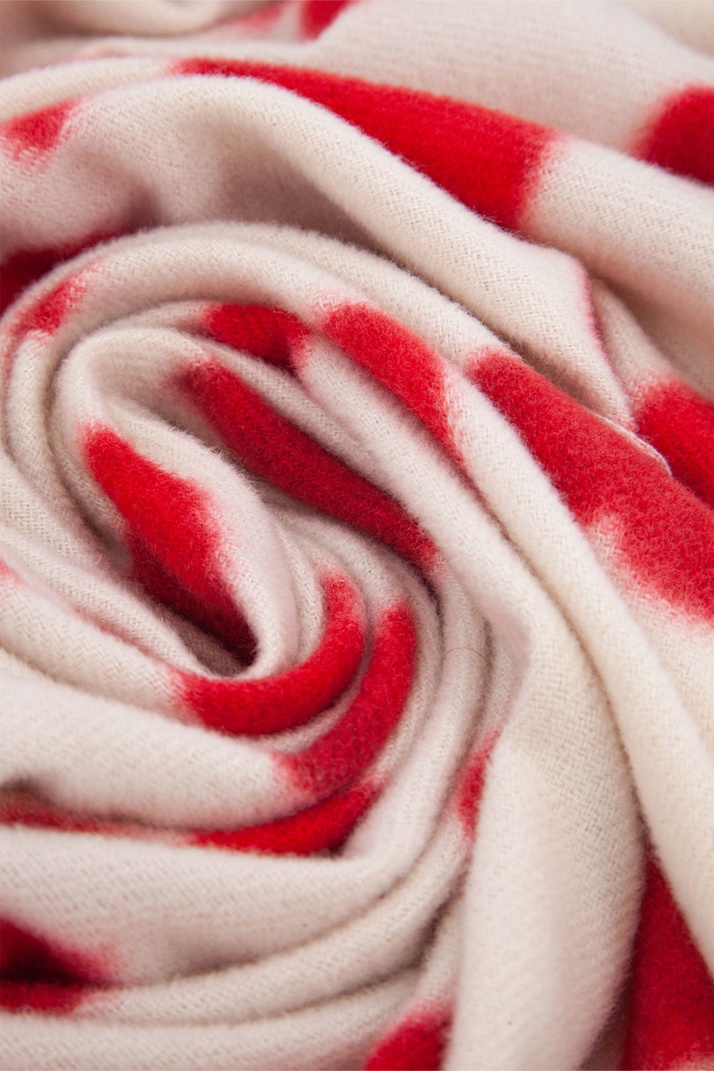 jessie-cream-red-hearts-lightweight-scarf-close-up