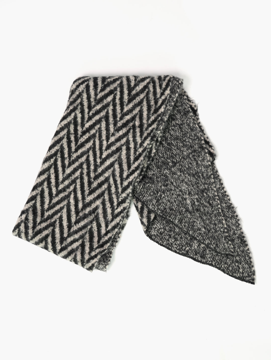 jay-black-white-asymmetric-chevron-heavyweight-scarf-striped-folded