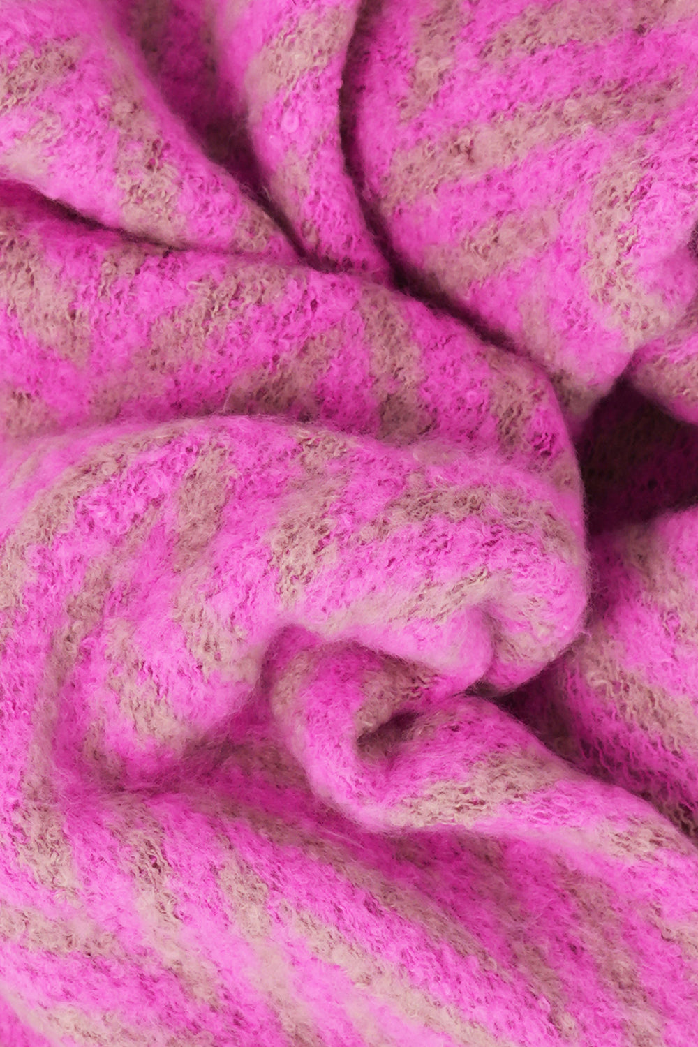 jay-pink-asymmetric-chevron-heavyweight-scarf-close-up