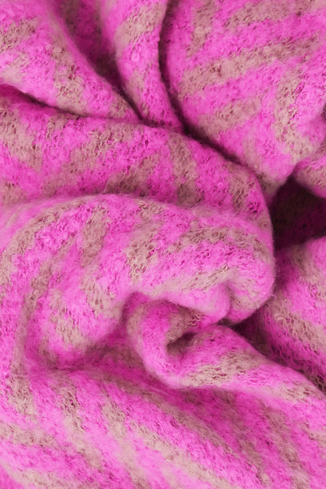 jay-pink-asymmetric-chevron-heavyweight-scarf-close-up