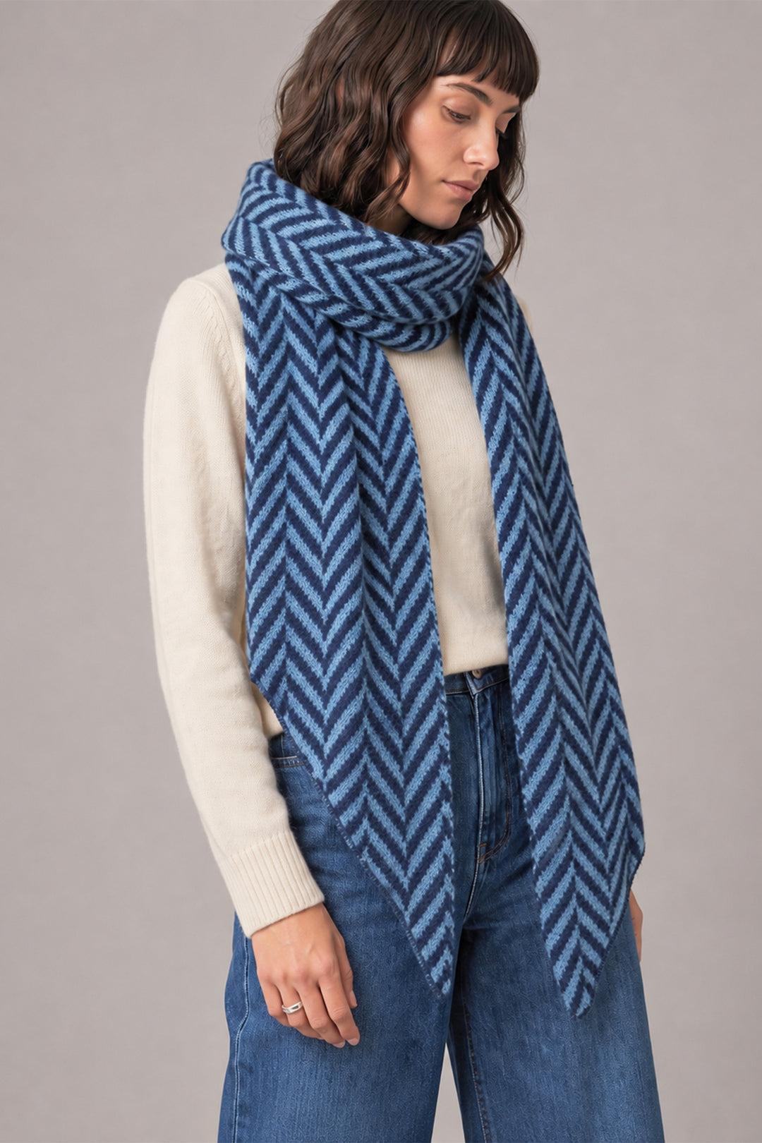 navy-blue-asymmetrical-heavyweight-chevron-print-scarf