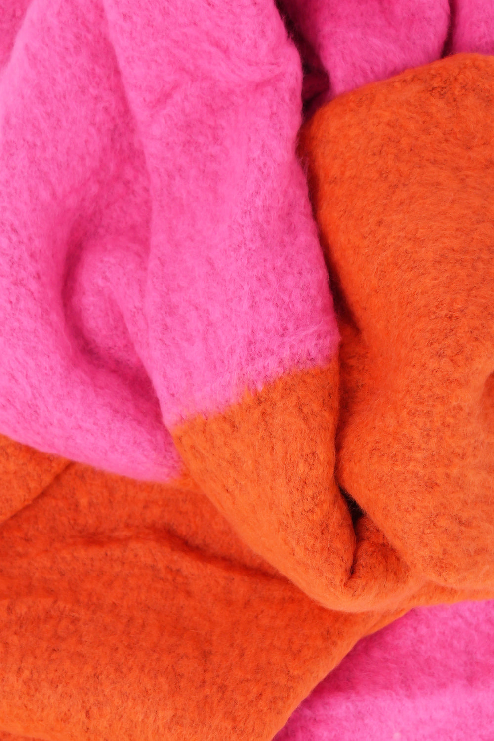 pink-orange-two-tone-colourblock-heavyweight-scarf-close-up-fabric