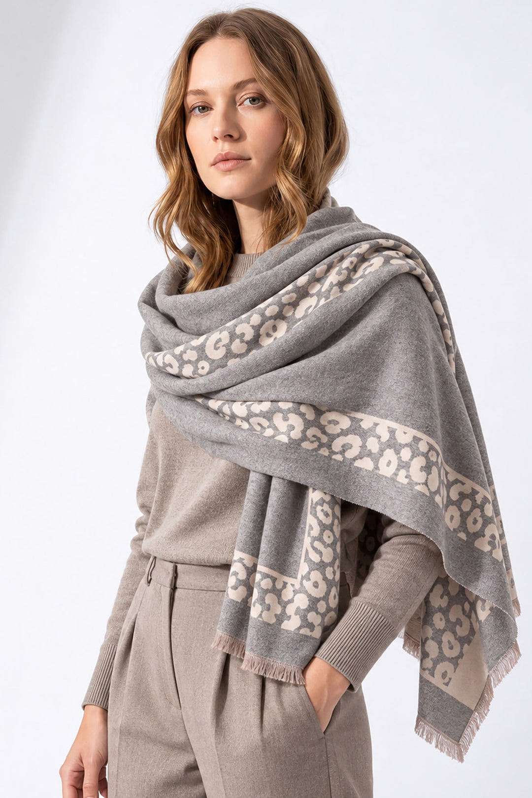 Leopard-Border-Heavyweight-Scarf-Grey/Light Pink-Leopard-Border
