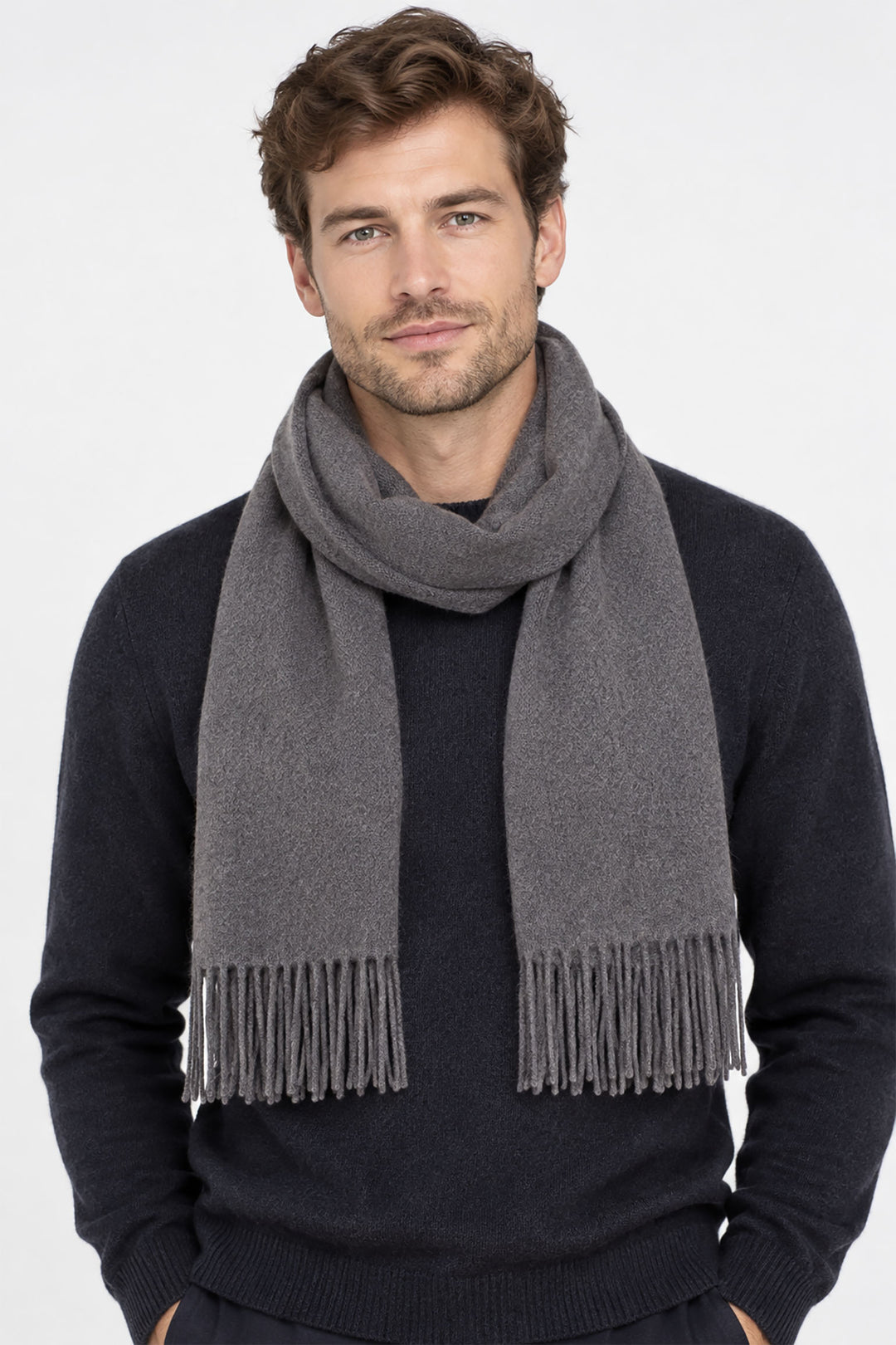 Plain-Men's-Heavyweight-Scarf-in-Grey