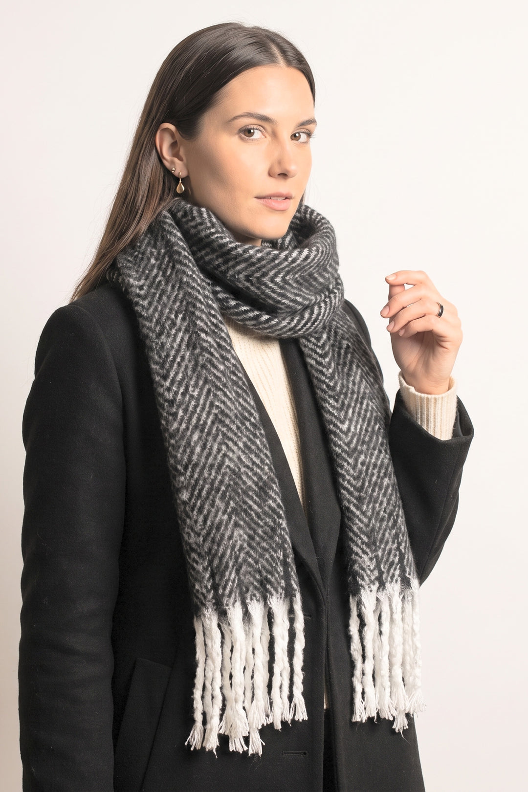 black-herringbone-heavyweight-scarf