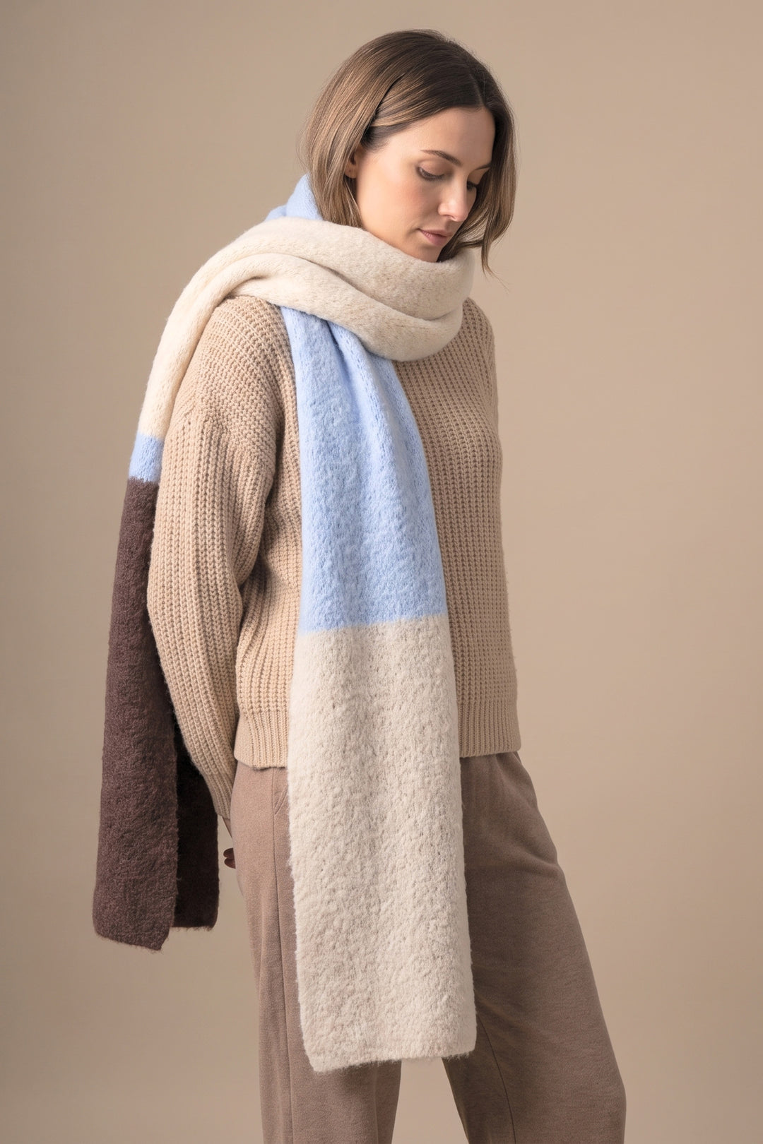 Colour-Block-Heavyweight-Scarf-in-Blue/Brown