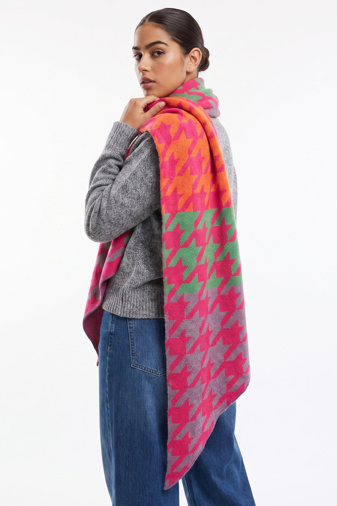 houndstooth-heavyweight-scarf-pink