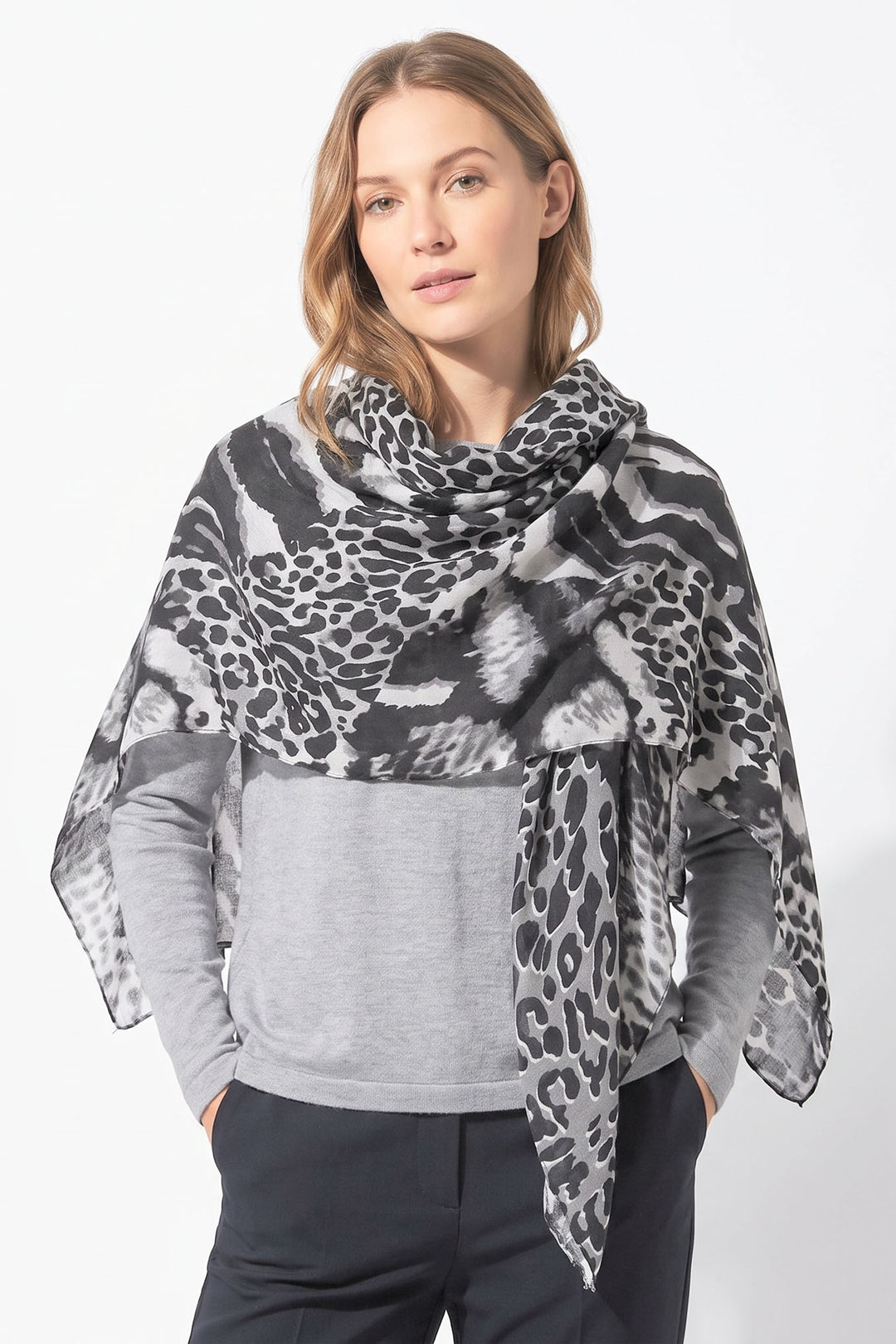 Harriet-Lightweight-Scarf-Grey-Animal