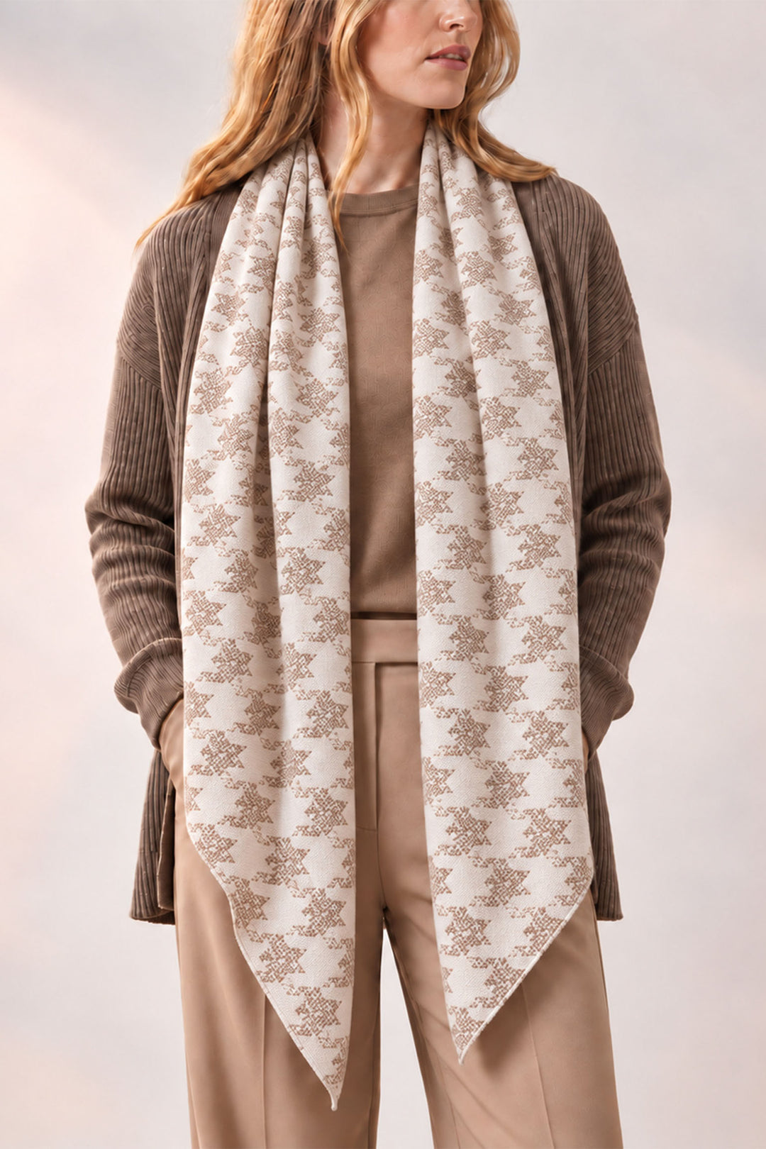 cream-houndstooth-lightweight-scarf