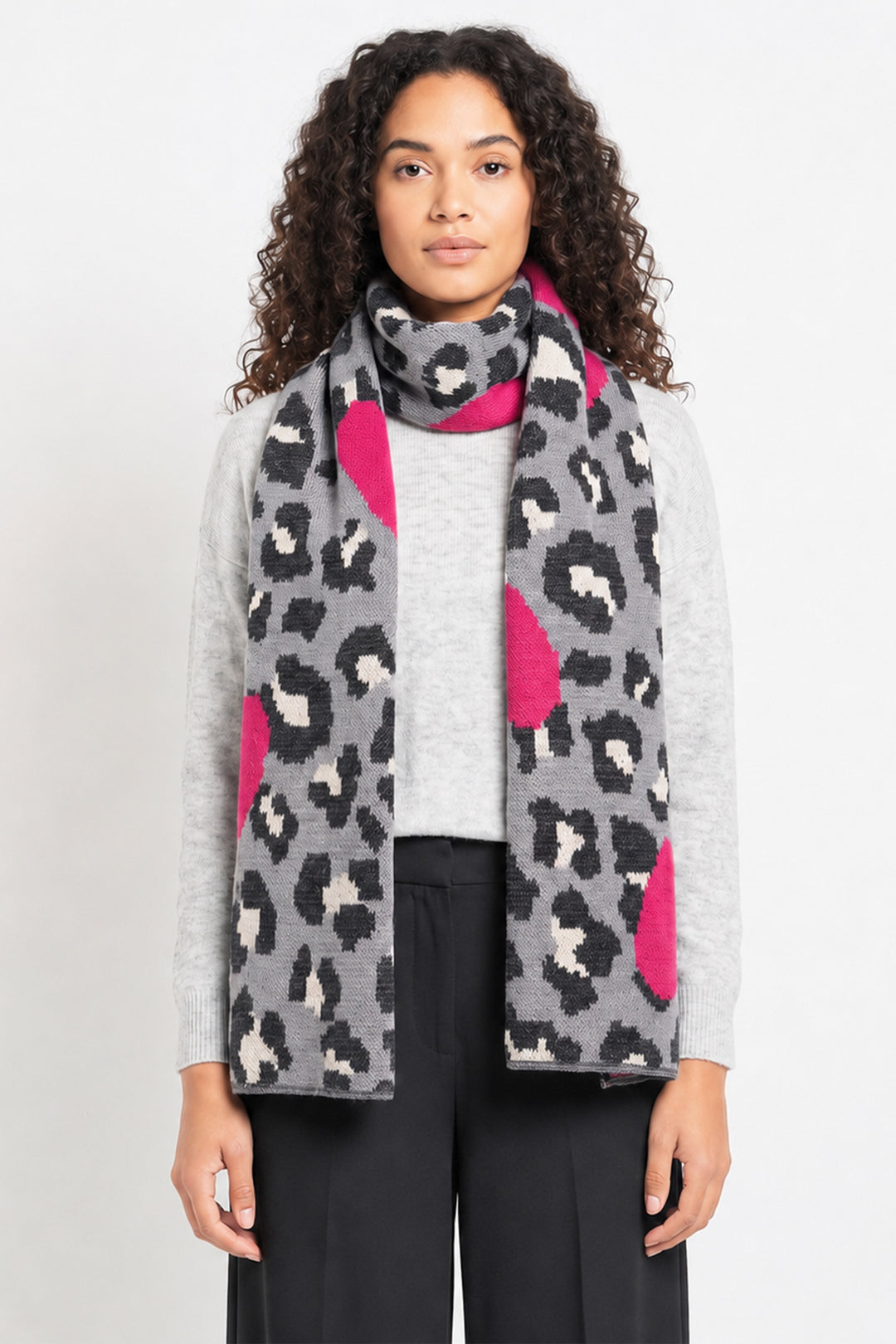wylda-grey-leopard-and-hearts-heavyweight-scarf-warm