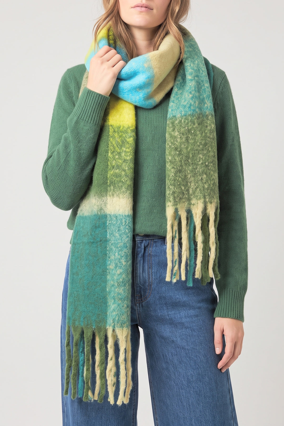 yara-green-square-colour-block-heavyweight-scarf-tassels