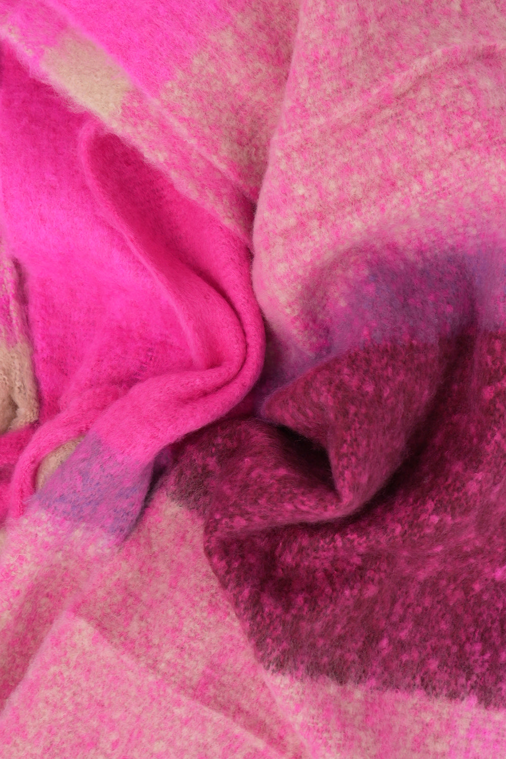 yara-hot-pink-square-colour-block-heavyweight-scarf-close-up-material