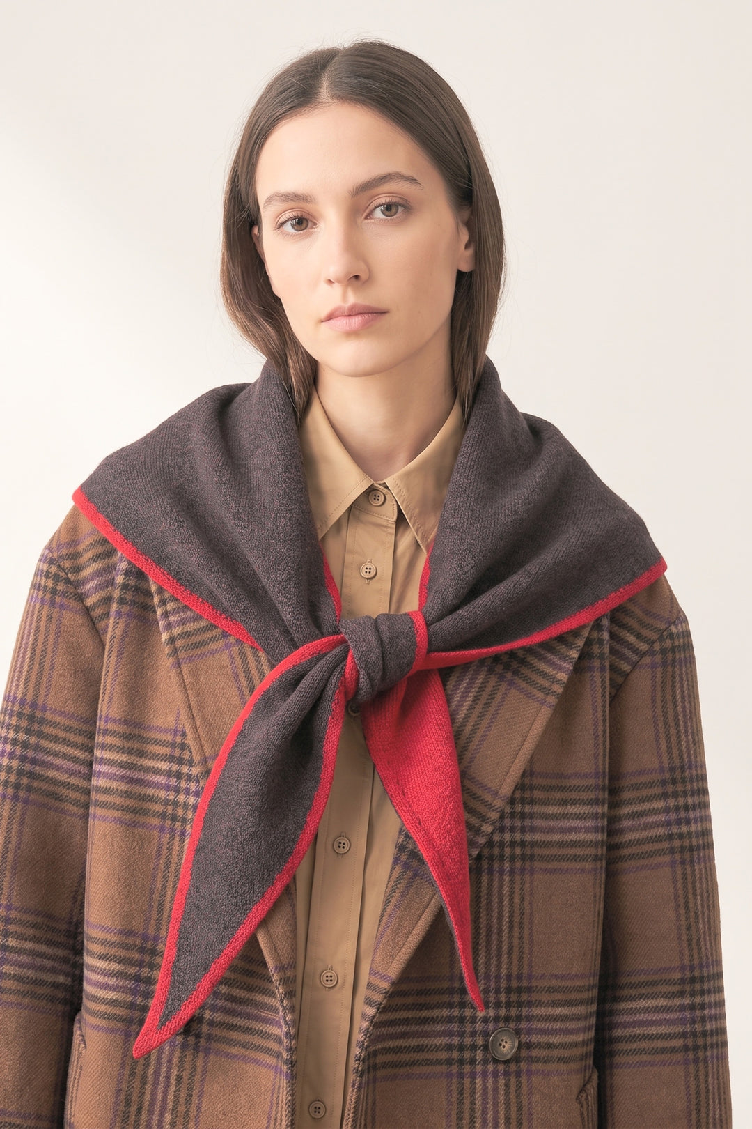 Contrast-Trim-Triangle-Heavyweight-Scarf-in-Brown/Red