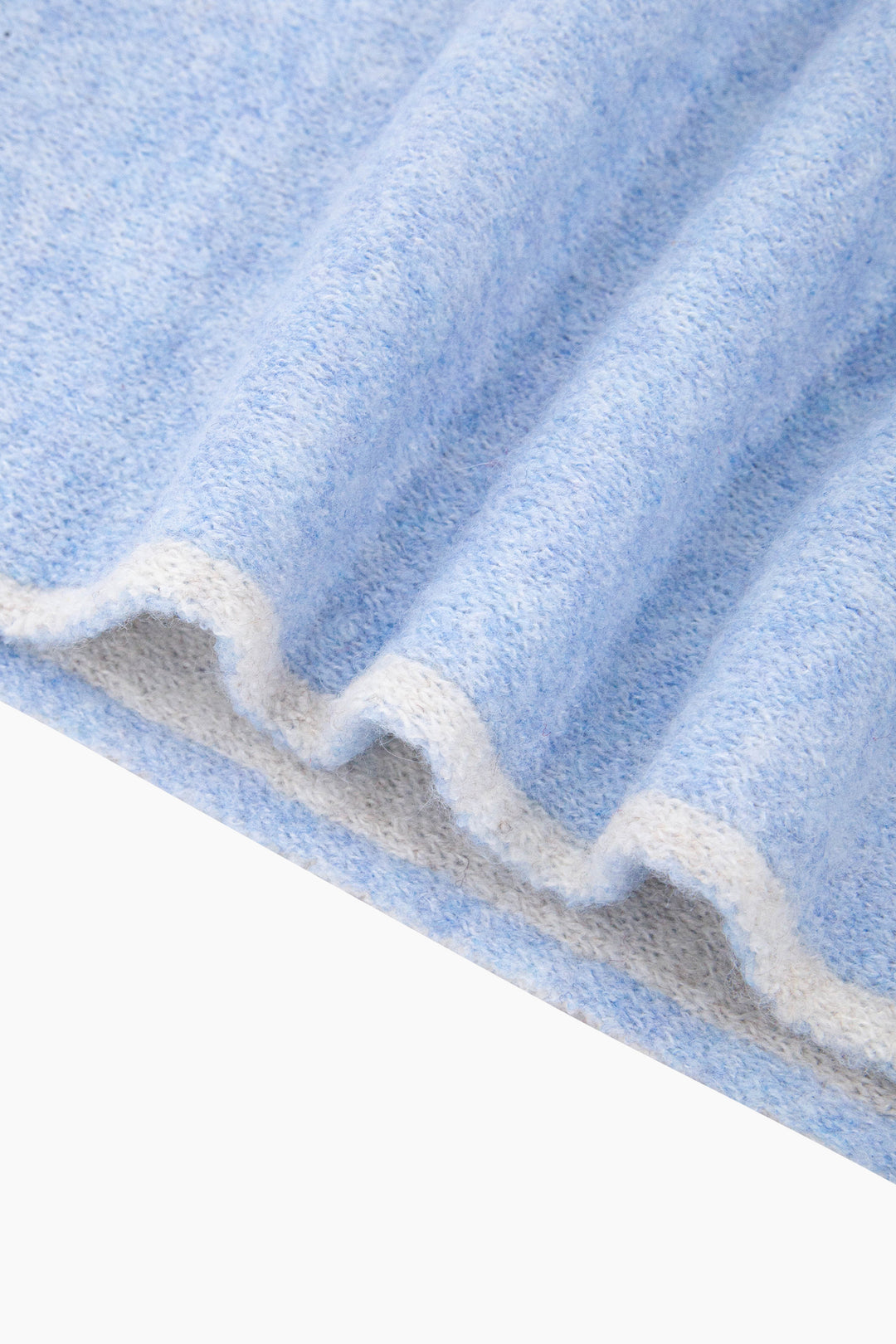 Contrast-Trim-Triangle-Heavyweight-Scarf-in-Light-Blue/Cream-