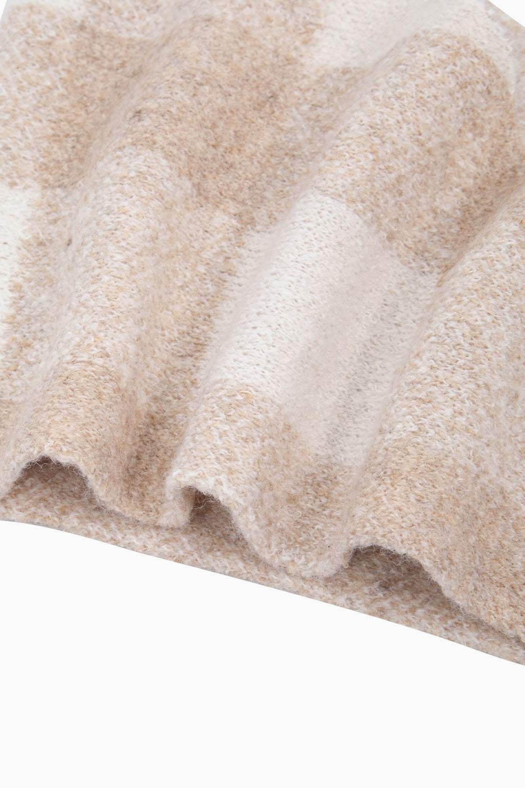 Check-Triangle-Heavyweight-Scarf-in-Cream