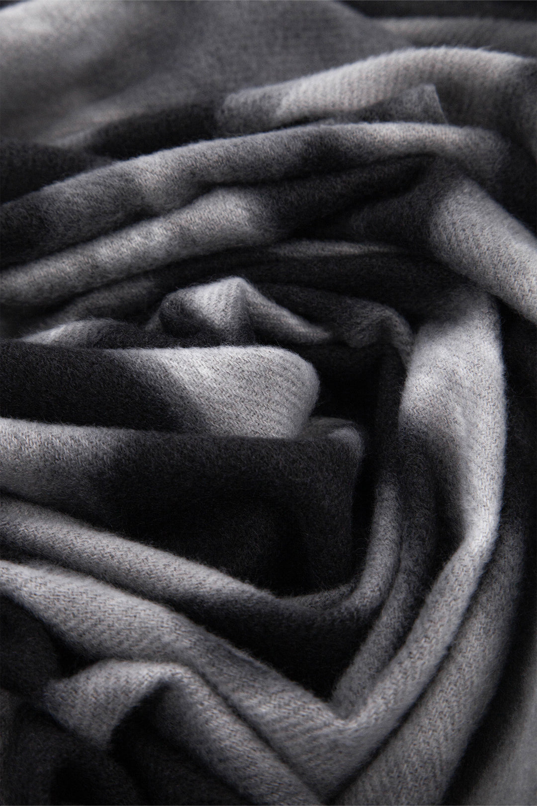 lois-grey-leopard-lightweight-scarf-close-up-material