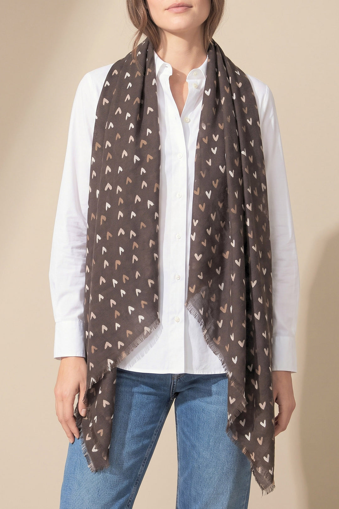 Small-Sketch-Heart-Print-Lightweight-Scarf-in-Brown