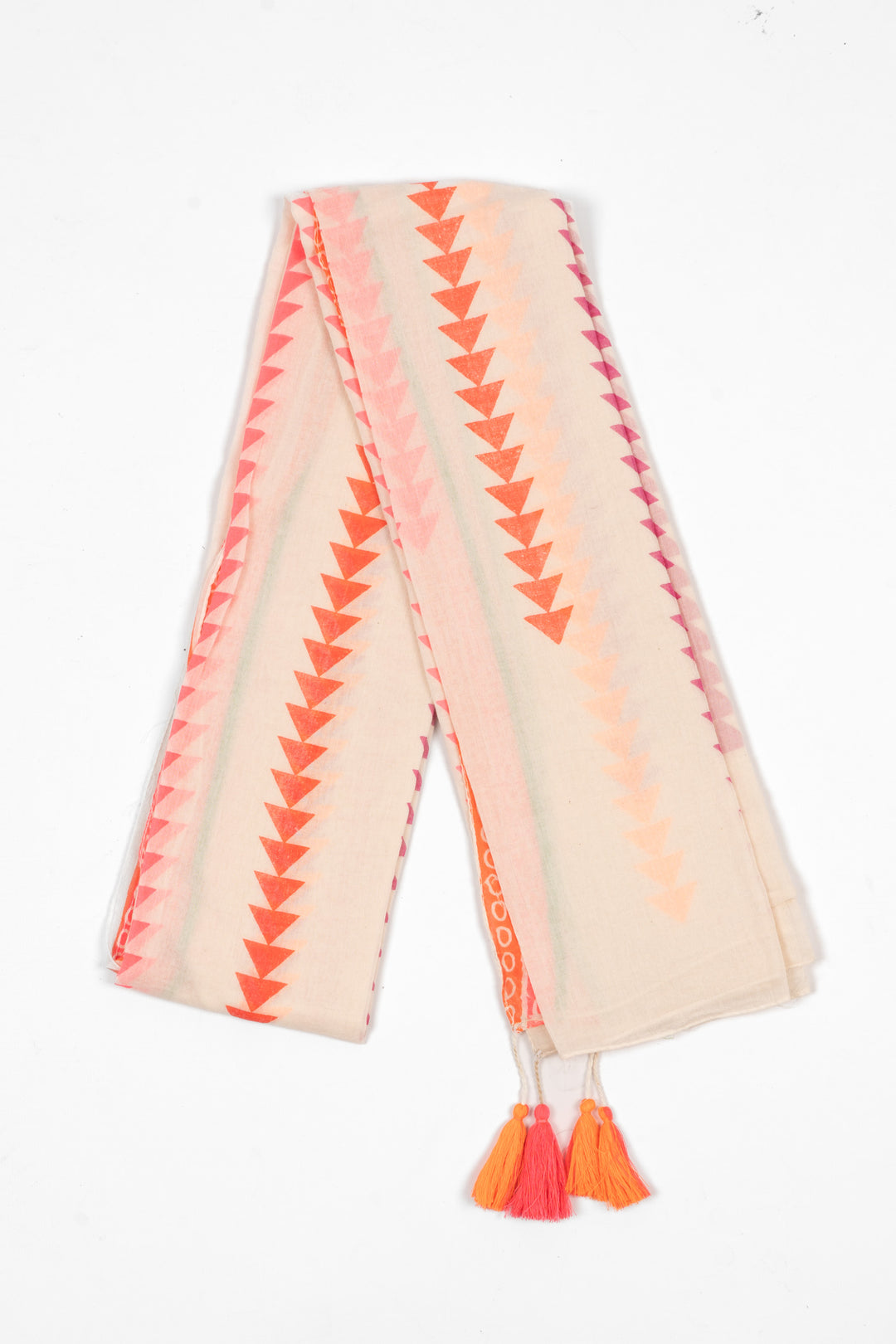deva-lightweight-cotton-scarf-pink-arrow-print-folded-triangle-pattern-tassells