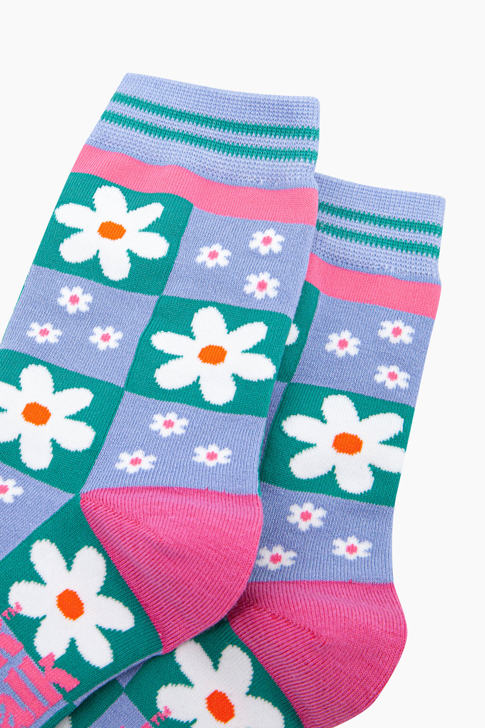 Flower-Checkerboard-Bamboo-Socks-in-Blue-Closeup