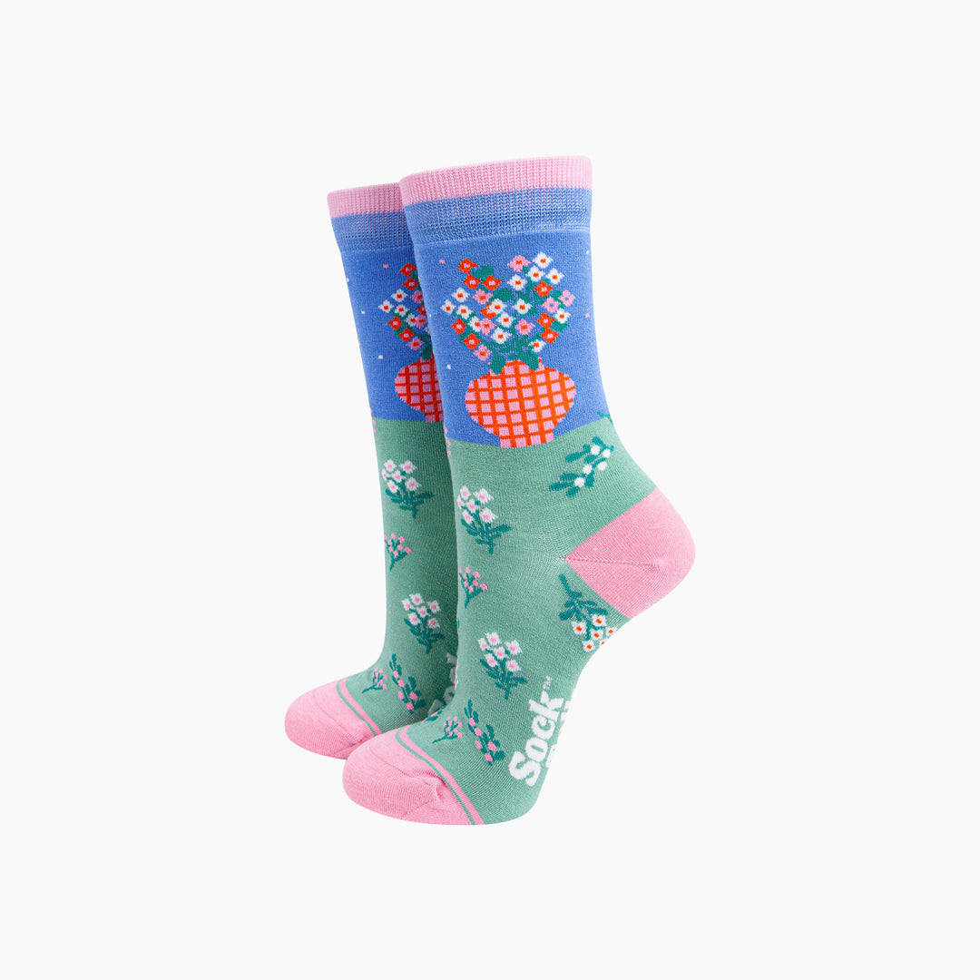 Flower-Vase-Bamboo-Socks-in-Blue-Mannequin