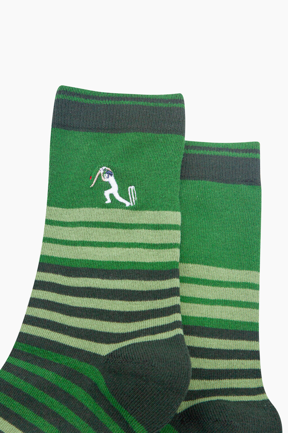 Cricket-Player-Combed-Cotton-Pattern-Embroidered-Socks-in-Green-Close-Up