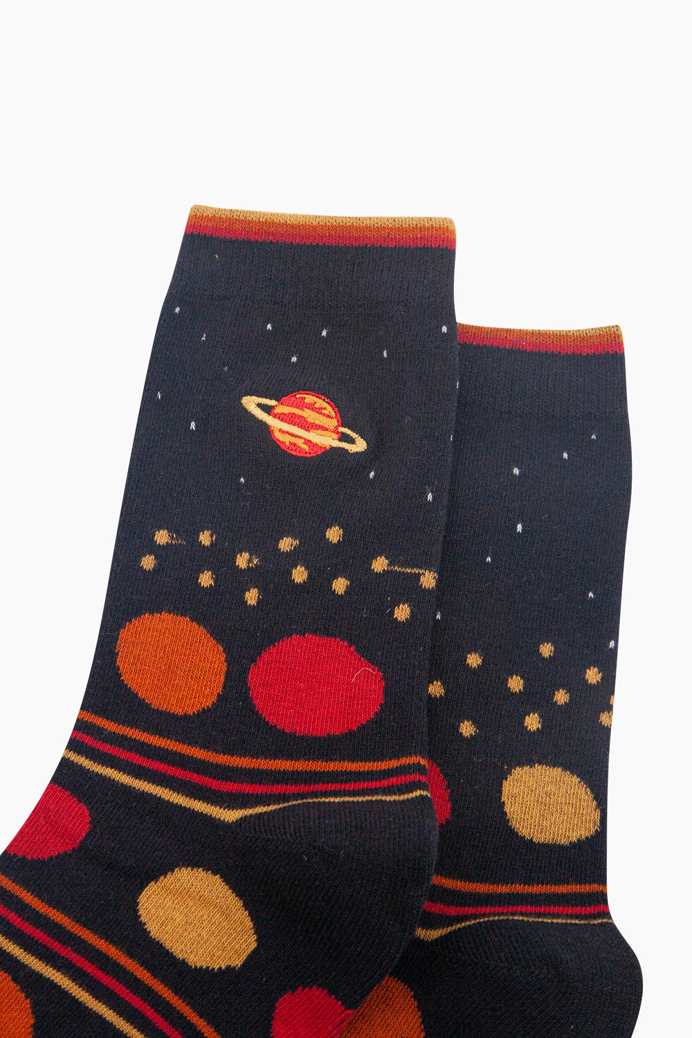 Planet-Combed-Cotton-Pattern-Embroidered-Socks-in-Black/Red-Close-Up