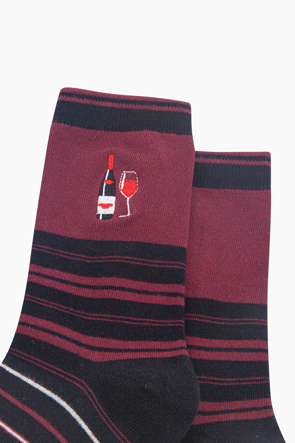 Red-Wine-Combed-Cotton-Pattern-Embroidered-Socks-in-Burgundy-Close-Up