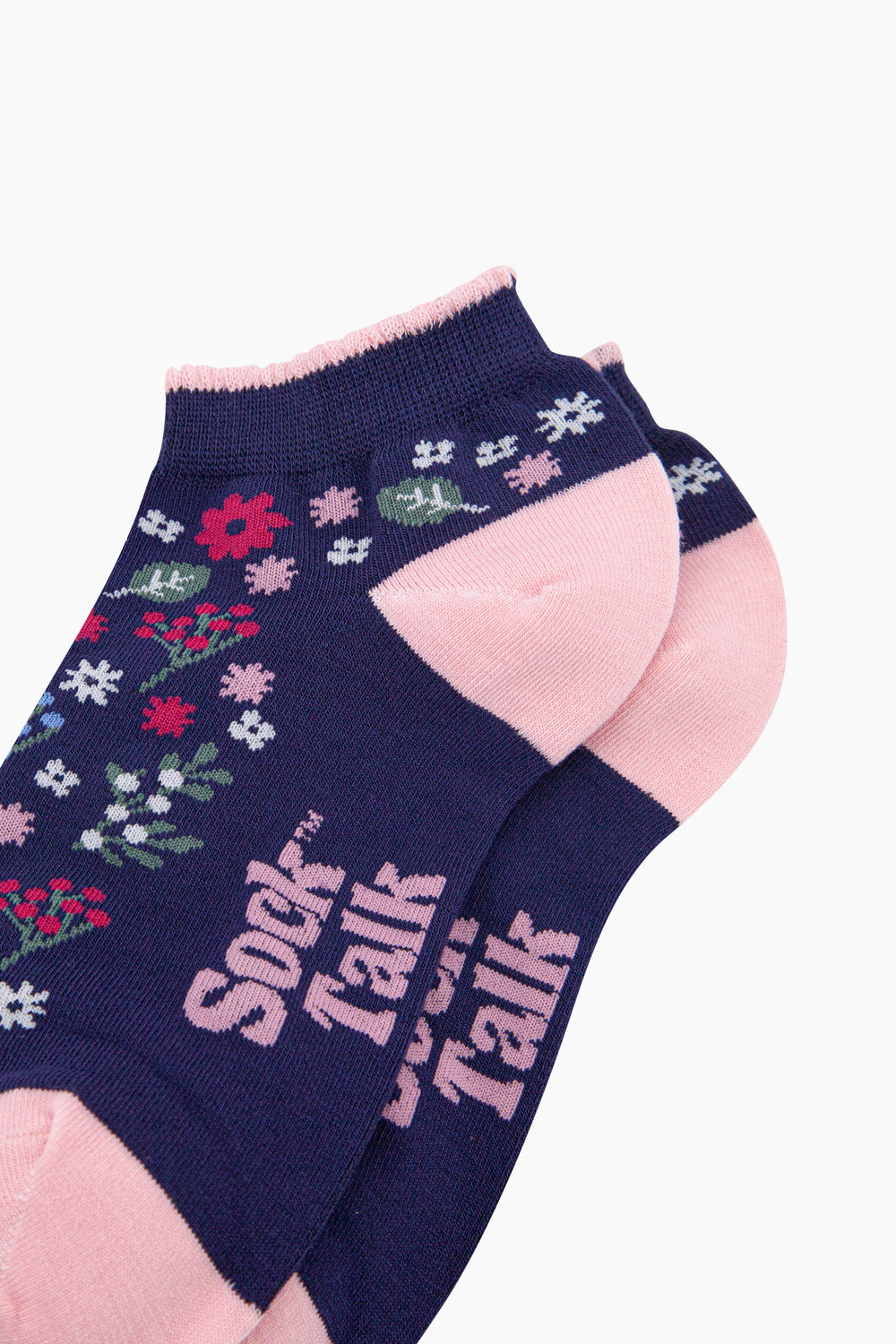 Wildflowers-Bamboo-Trainer-Socks-in-Navy-Blue-Closeup