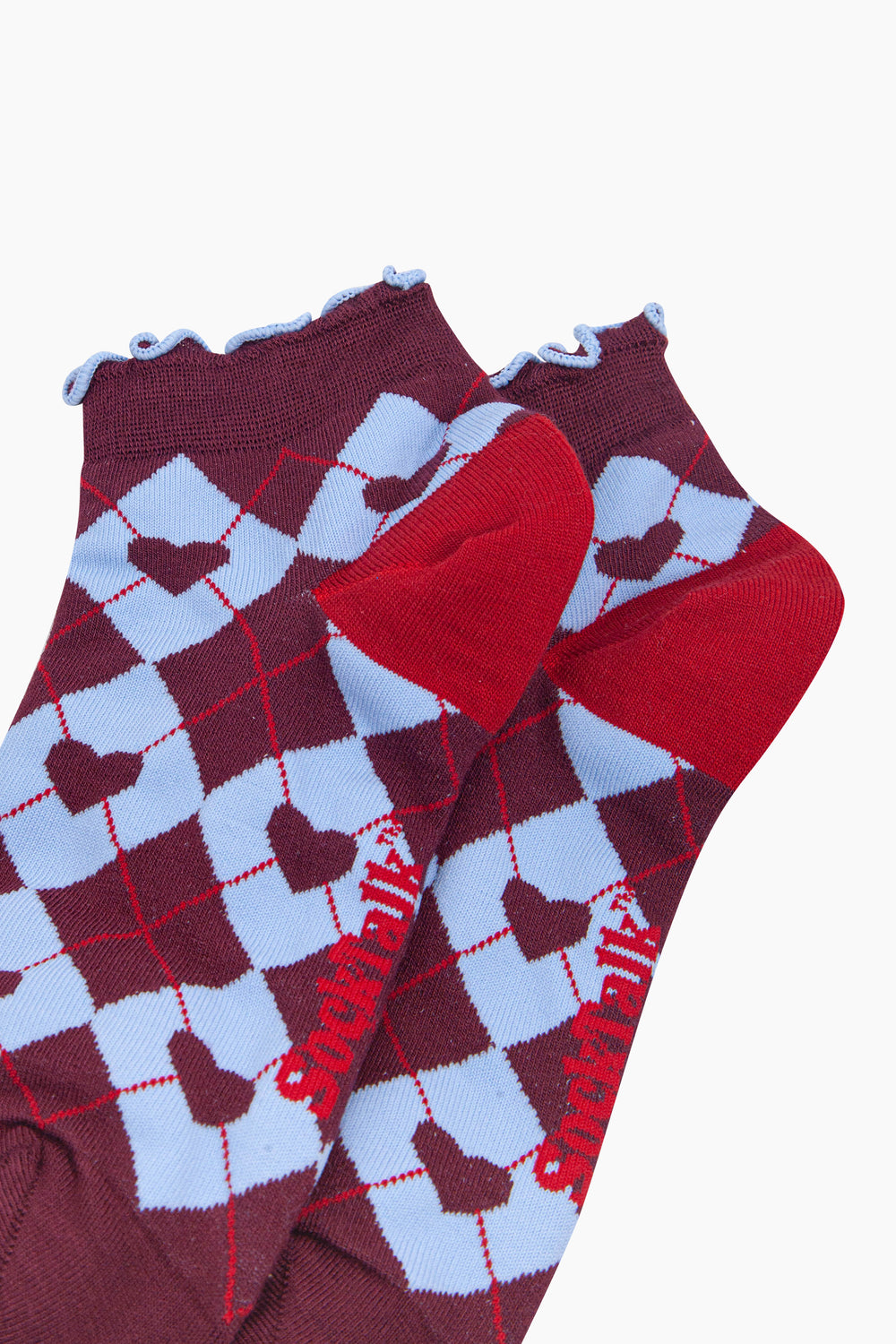 Heart-Argyle-Women's-Bamboo-Trainer-Socks-in-Burgundy/Blue-Close-Up