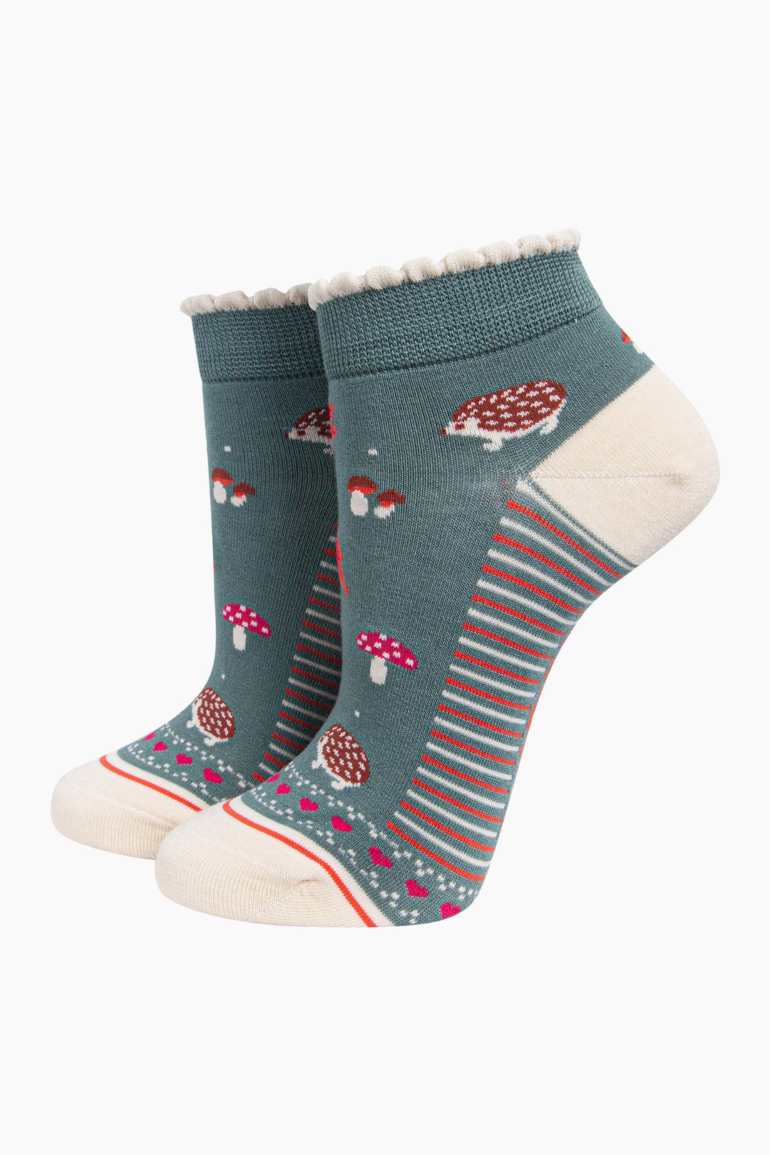 Hedgehog Women's Bamboo Trainer Socks in Sage Green