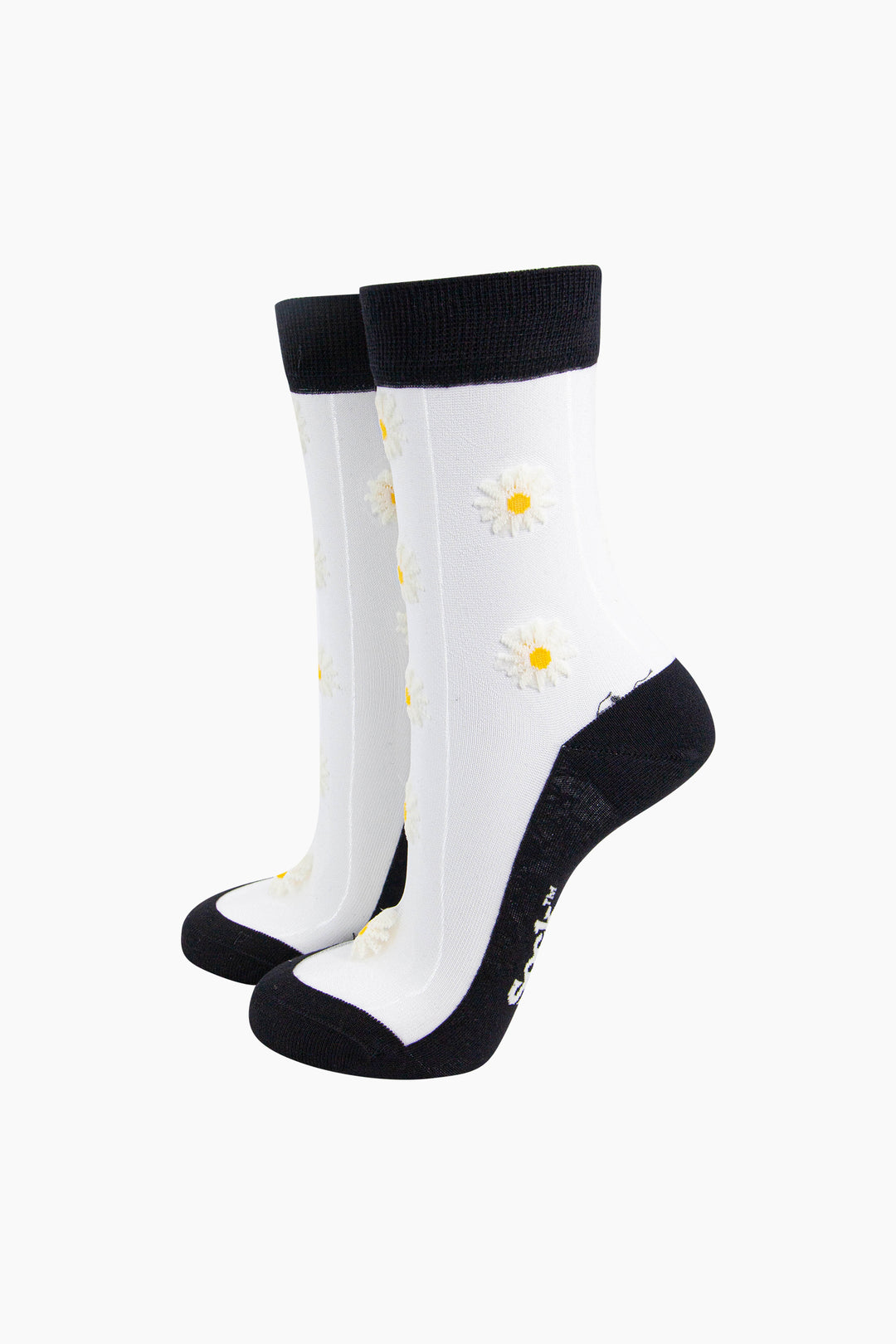 Dainty-Daisy-Combed-Cotton-Sheer-Pop-Socks-in-Black-Mannequin