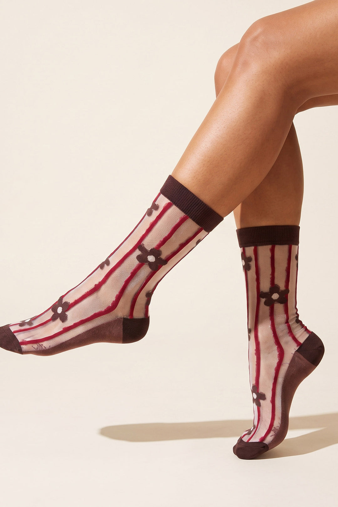 Stripe-&-Daisy-Sheer-Socks-in-Brown/Red