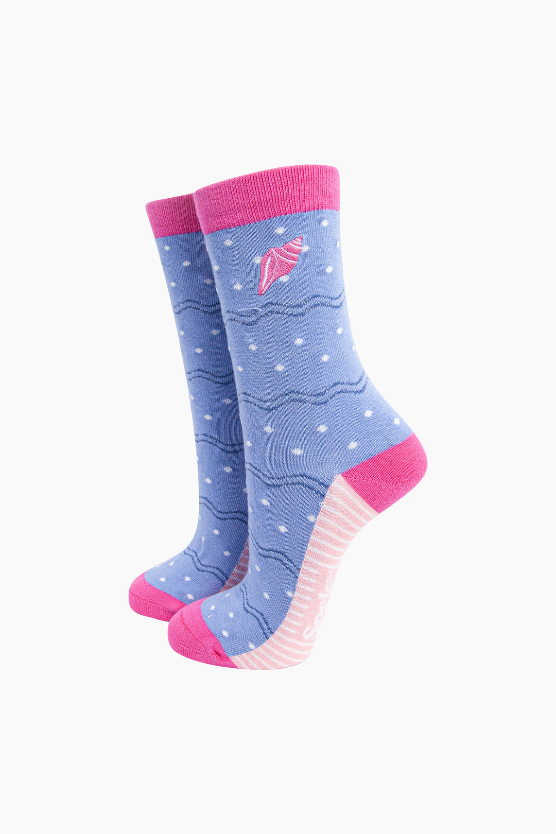 Embroidered-Conch-Shell-Combed-Cotton-Socks-in-Blue-Pink-Mannequin