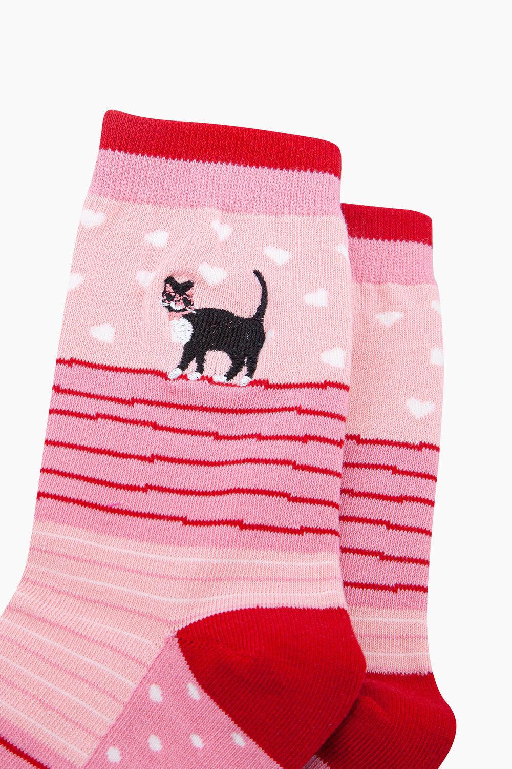 Embroidered-Cat-Combed-Cotton-Socks-in-Pink-closeup