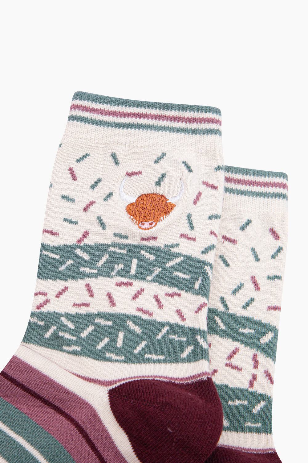 Highland-Cow-Combed-Cotton-Pattern-Embroidered-Socks-in-Cream-Close-Up