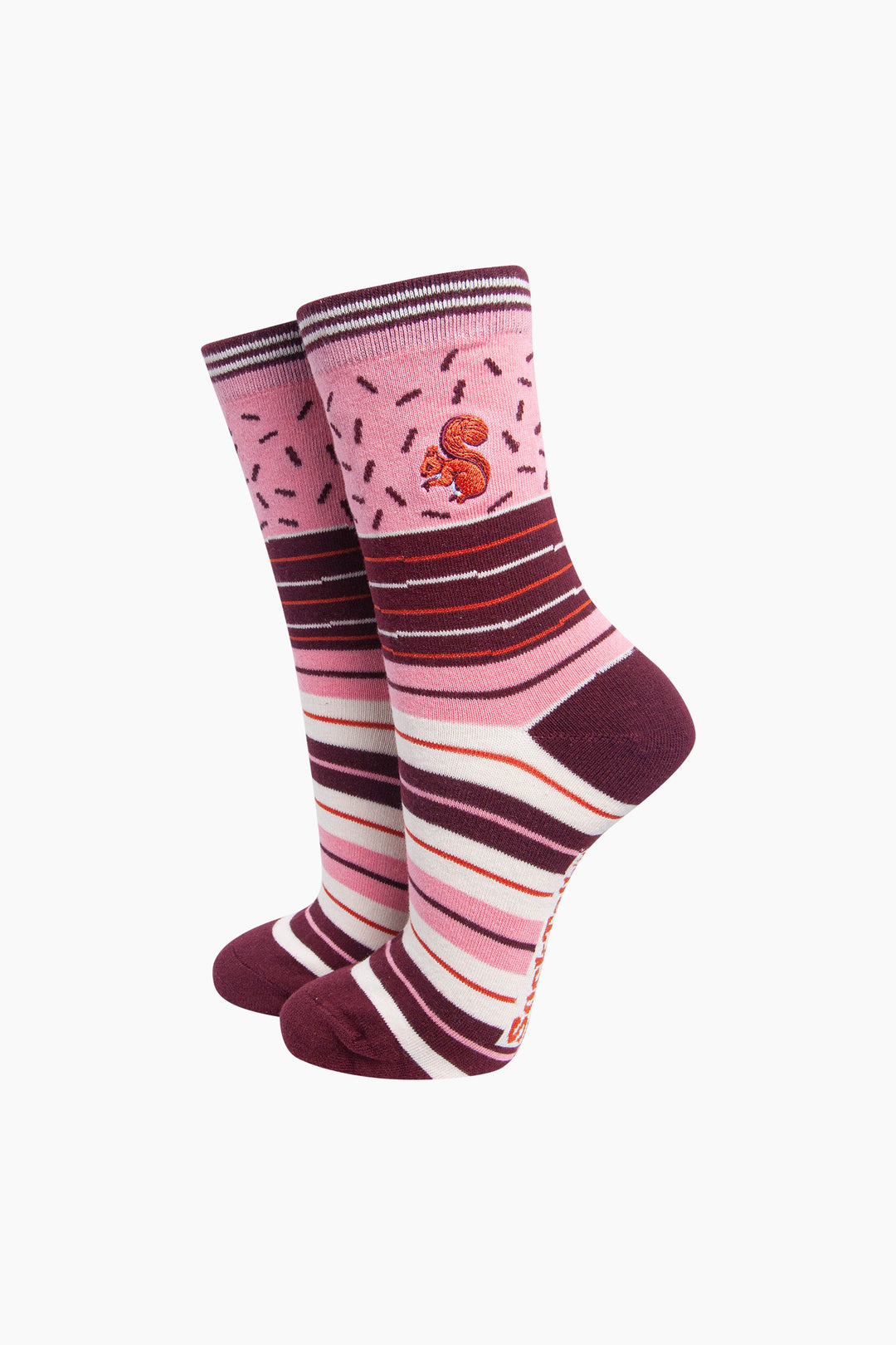 Red Squirrel Combed Cotton Pattern Embroidered Socks in Pink